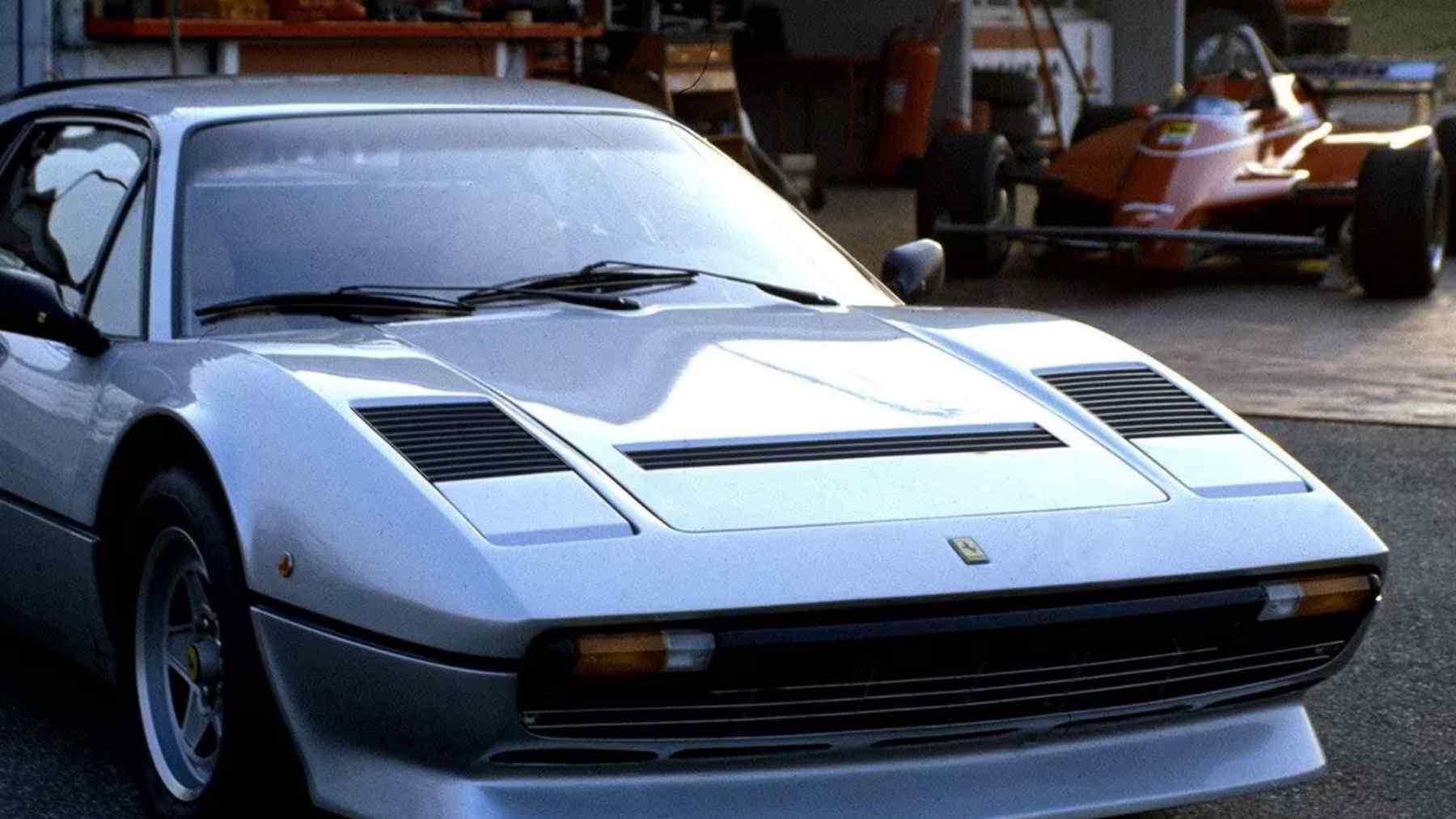 El Ferrari Luce no ha sido el primero en escandalizar a los puristas: estos 10 Ferrari también cambiaron la historia de la marca