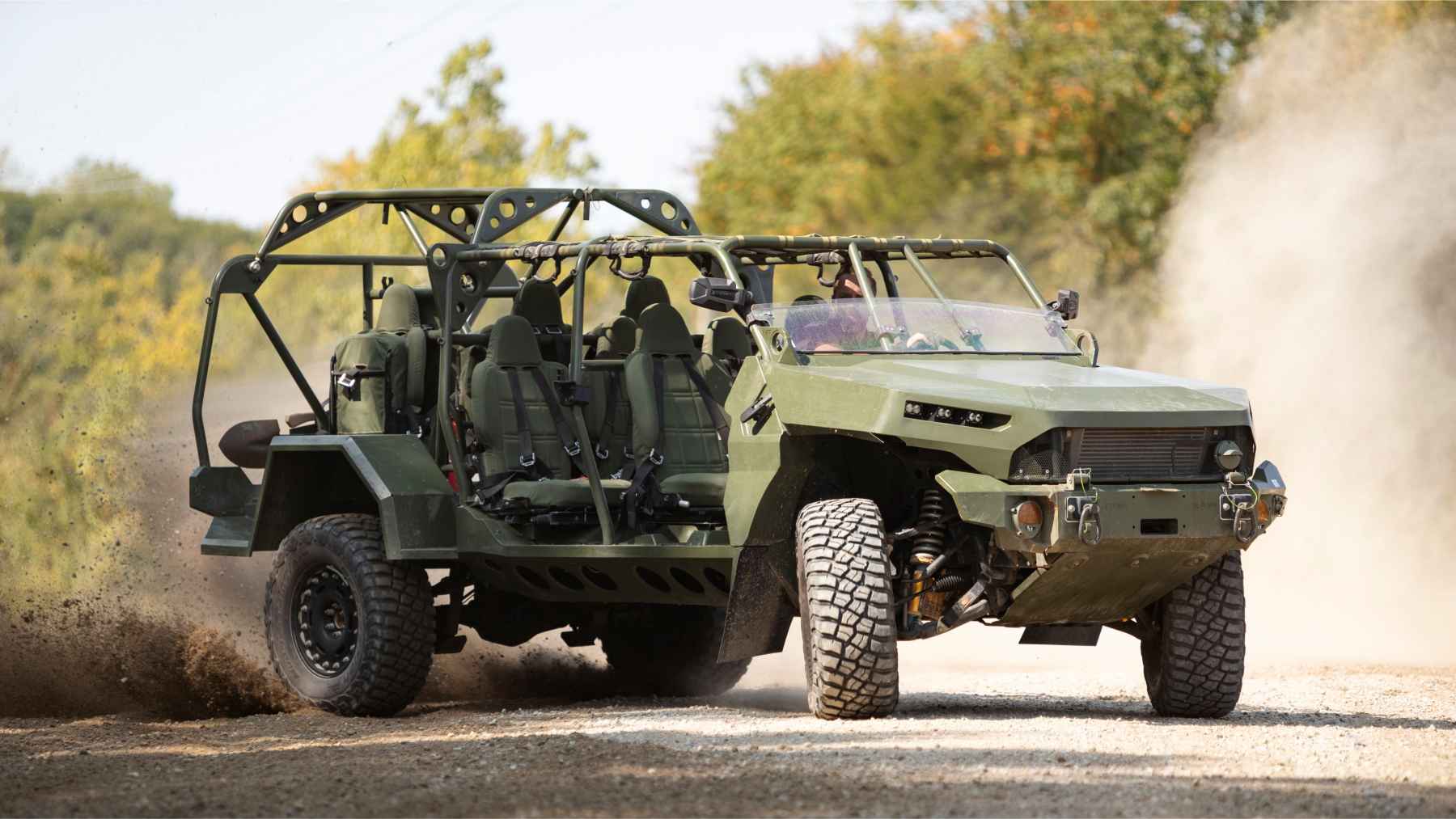 El Ejército de EE.UU. ya no quiere tanques caros: esta bestia tiene espacio para 9, un motor turbodiésel de 2.8 litros y comparte el 90% de sus piezas con los pickups de Chevrolet