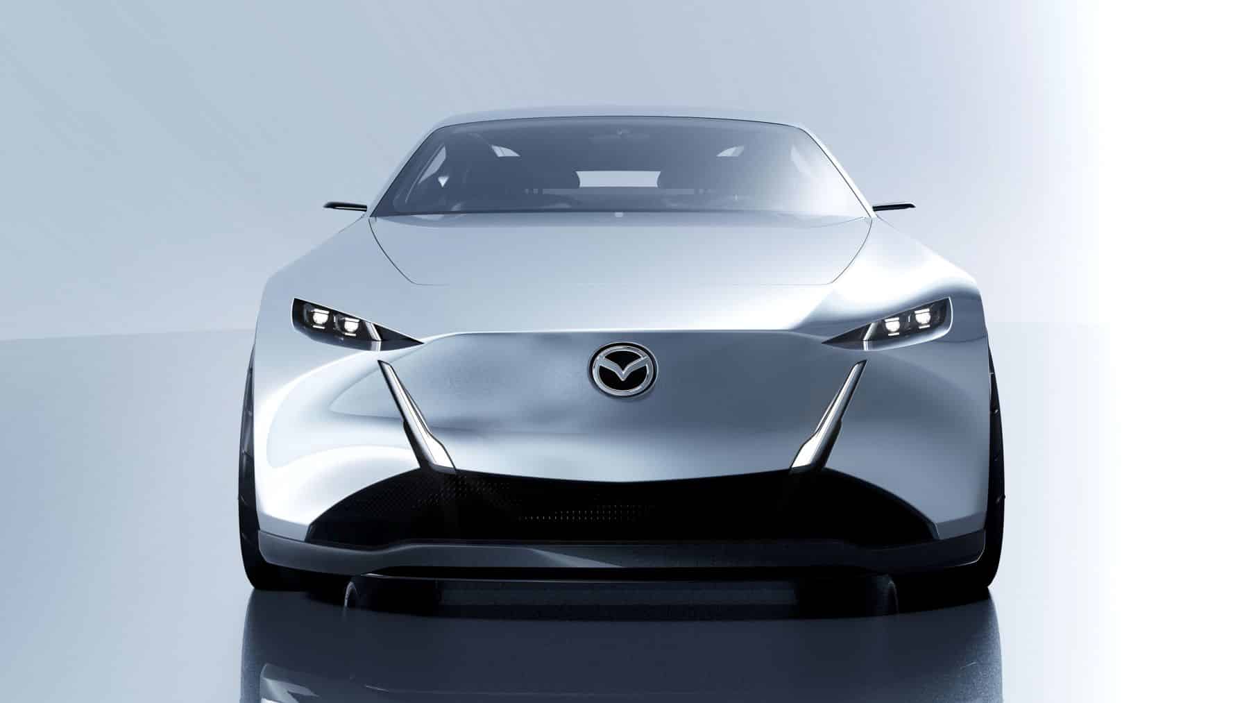 Mazda apuesta todo a los híbridos y retrasa su futuro coche eléctrico de desarrollo propio hasta 2029: el Skyactiv-Z pasa a ser prioritario y sus primeros coches eléctricos seguirán llegando desde China