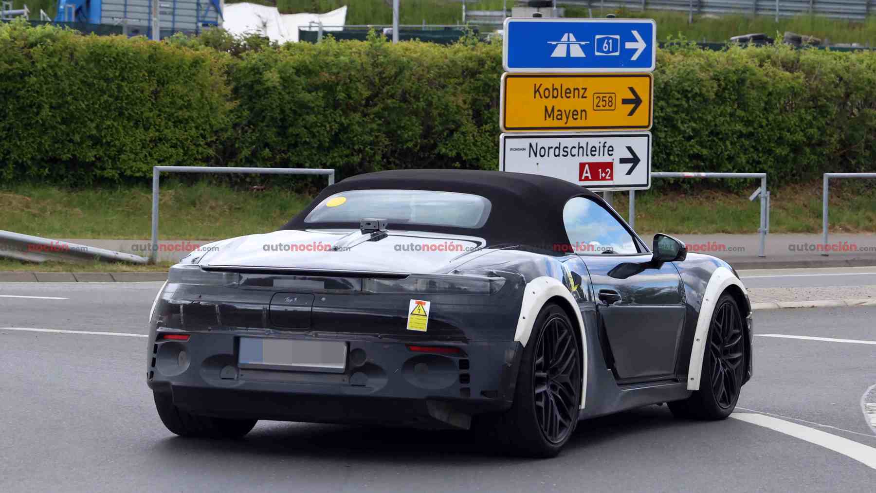 Audi quiere engañarte y que aquí veas un Porsche de pruebas pero en realidad están probando el sucesor del TT y mucho del R8