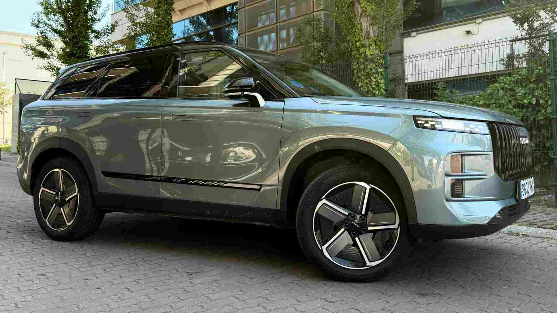 Prueba Jaecoo 7 SHS: el híbrido enchufable que recorre 1.200 km con un sólo depósito, tiene imagen de SUV de lujo y además es barato: con descuentos, por menos de 35.000 euros
