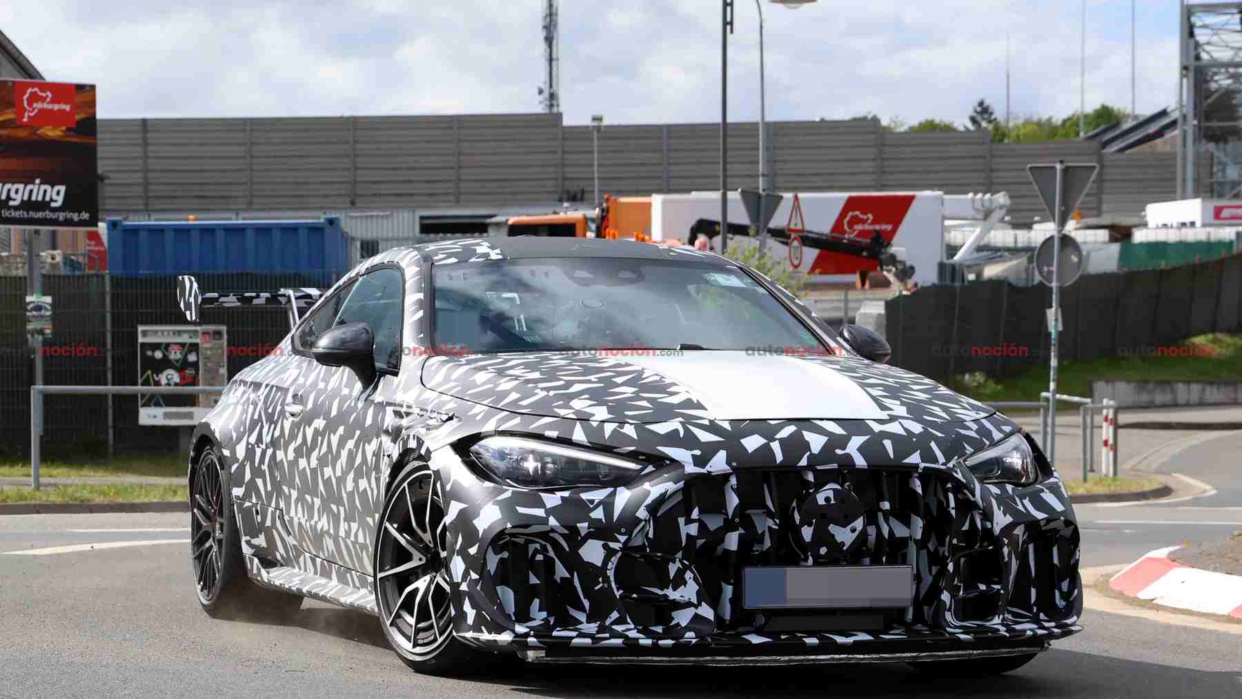 Pillado: Cada vez quedan menos marcas de coches que se atrevan con los coupé de tres puertas y llega el Mercedes AMG CLE 63 Mythos para reinar en solitario con un V8 de 650 CV y sólo 30 unidades para todo el mundo
