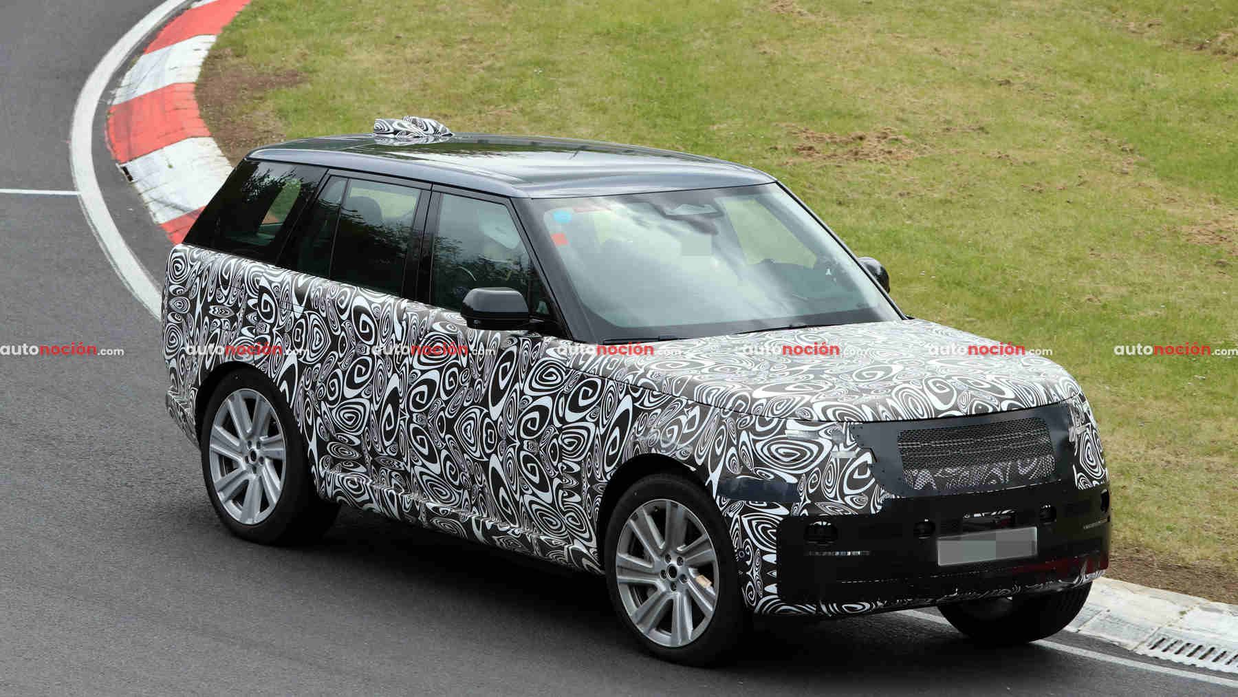 China va a por ellos, pero Range Rover contraataca: cazamos en Nürburgring al SUV de lujo que quiere poner en aprietos a Zeekr y Denza incluso antes de que lleguen a España