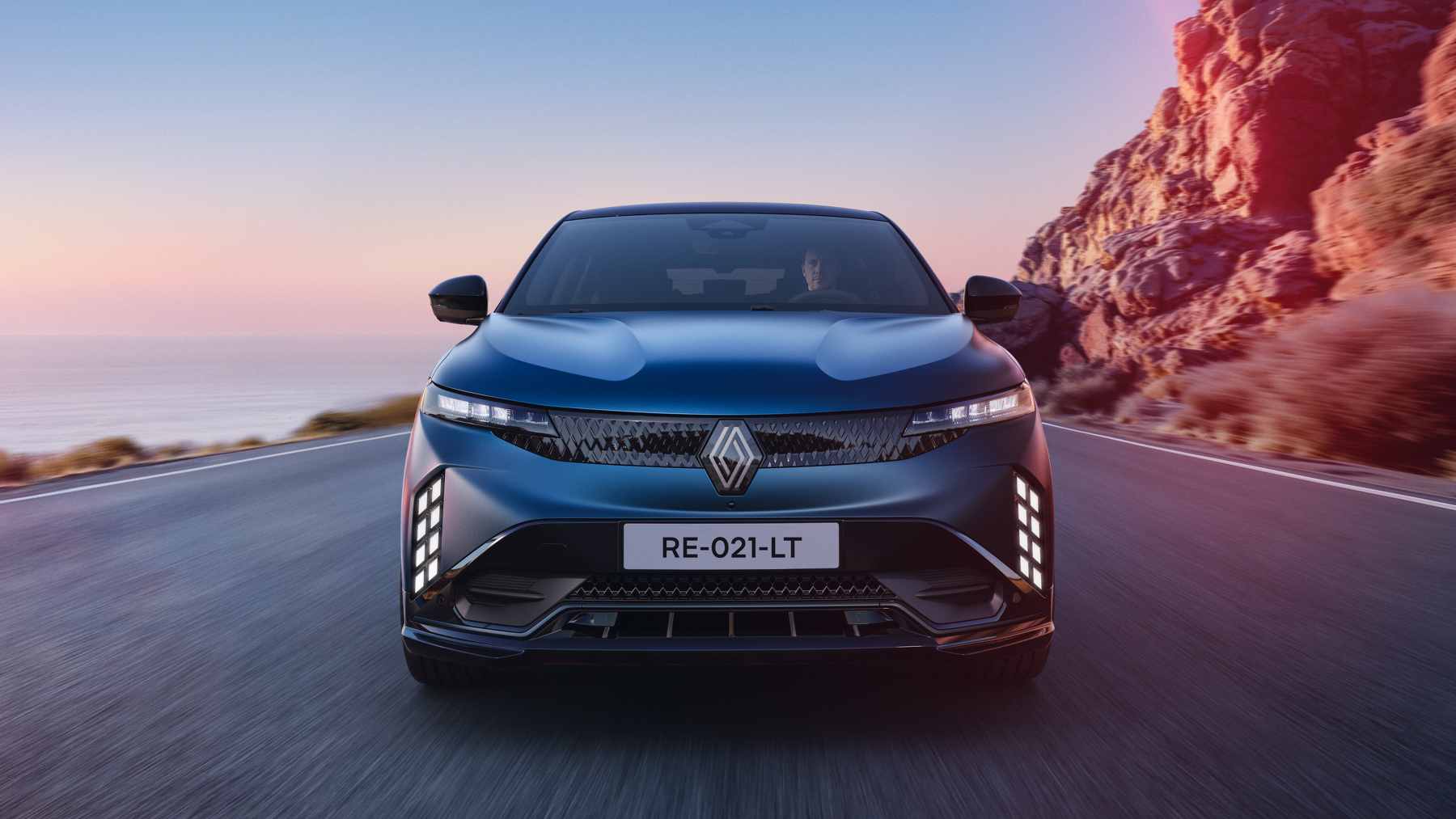 Mientras España se llena de SUV chinos, Renault responde con el Megane e-Tech: fabricado en Europa y hasta 500 km de autonomía… pero hay un problema