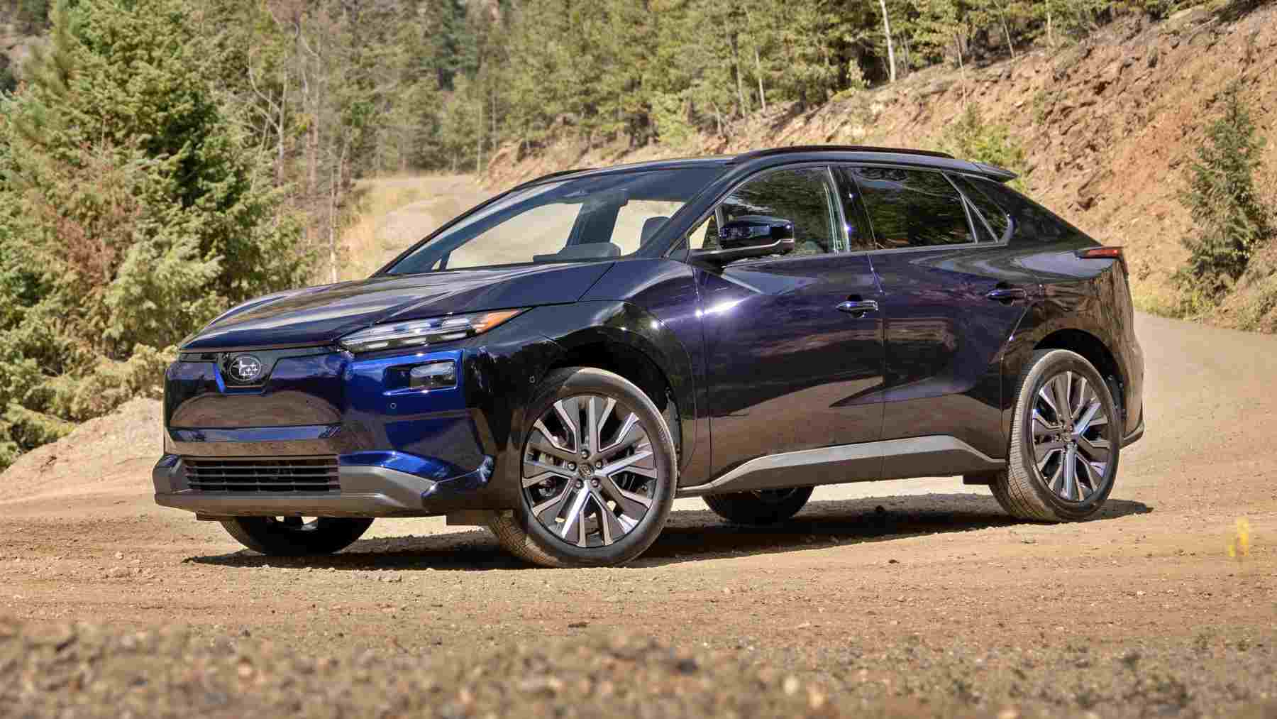 Subaru pone al día la alternativa a los SUV eléctricos chinos más equipada y sensata que el Tesla Model Y Standard: tracción 4×4 ajustada por Subaru y hasta 550 km de autonomía por menos de 40.000 euros con ayudas