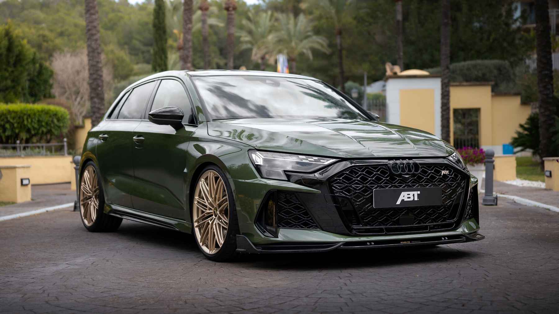 Este Audi RS3 tiene 630 CV, garantía oficial y un nuevo sistema IWI con inyección de etanol