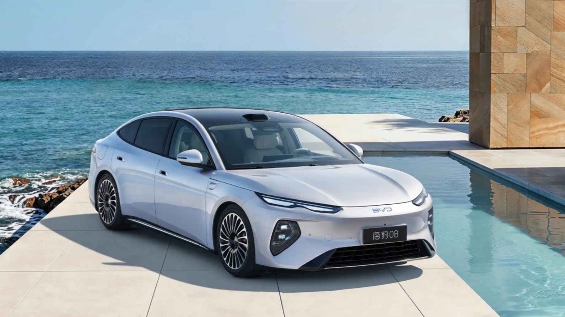 BYD rompe el mercado chino con un Seal 08 que llega desde 25.400 €, dirección a las cuatro ruedas, tracción a las cuatro ruedas, 1.660 km de autonomía y 400 km en modo 100% EV