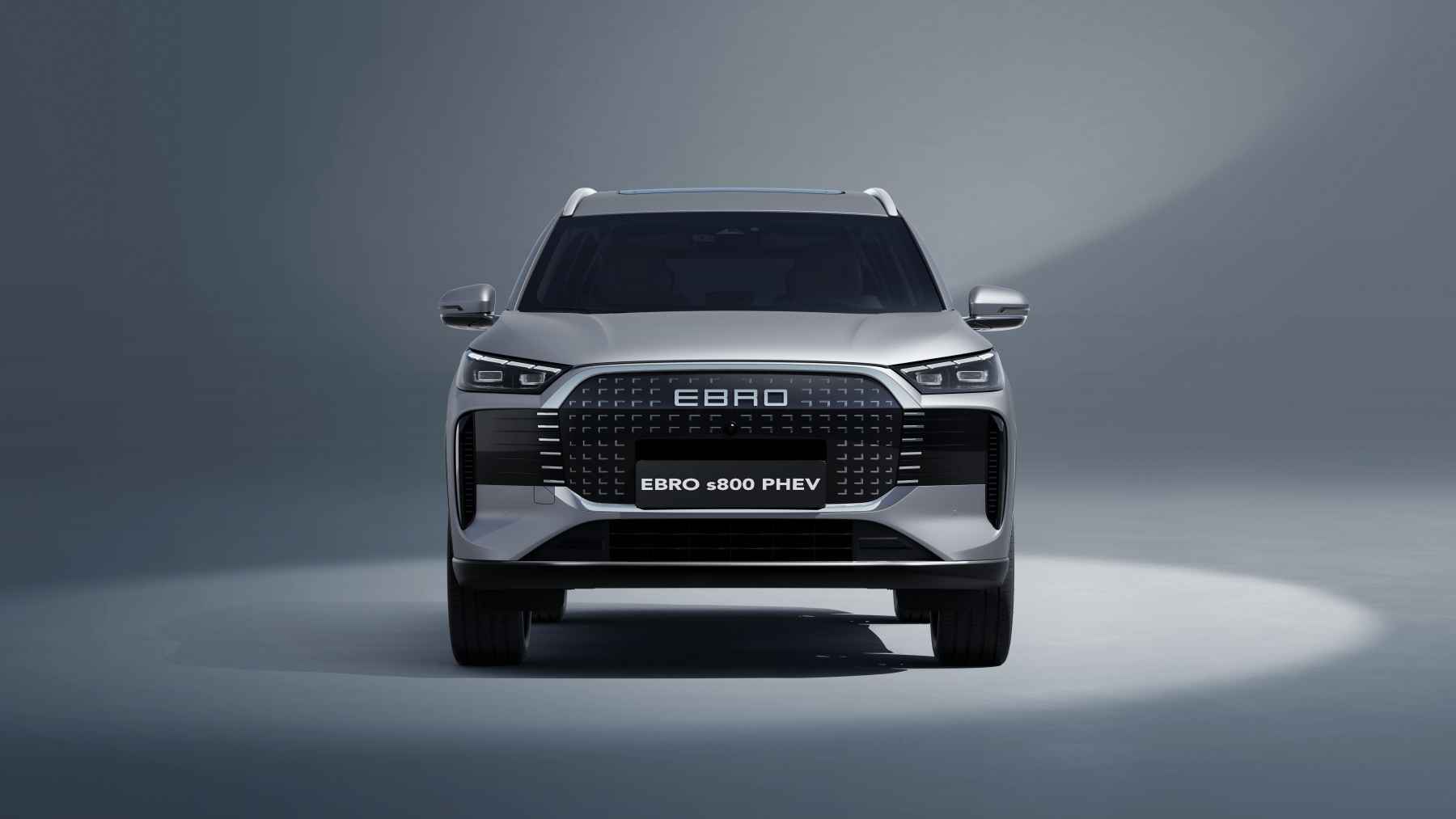 EBRO actualiza el s800 PHEV con varias mejoras: Estos son todos los cambios que mejoran el modelo