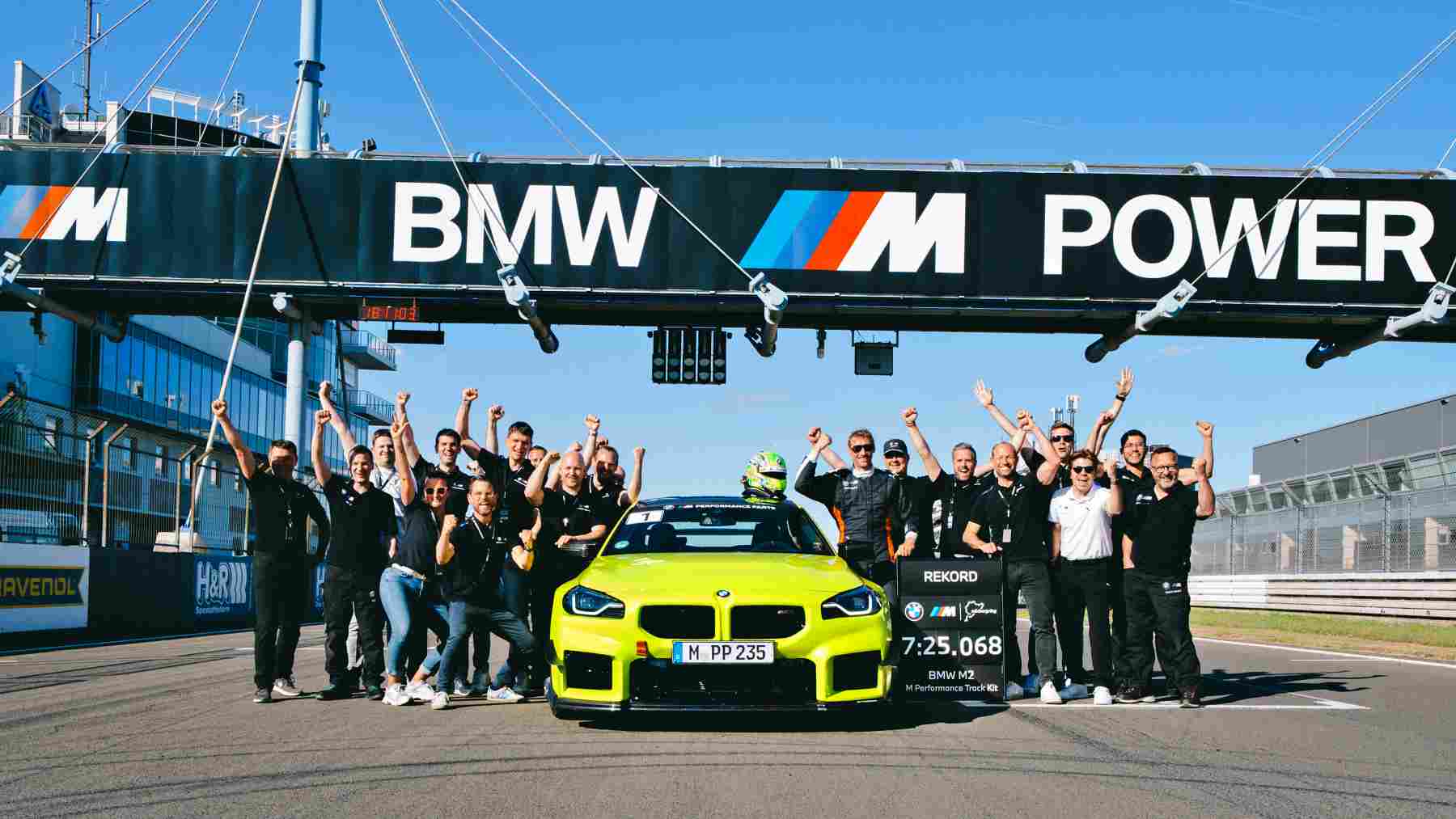 A BMW no le ha hecho falta tocar el motor para hacer al M2 más rápido en Nürburgring y tampoco ha cambiado su piloto: la clave está en pagar por estos extras