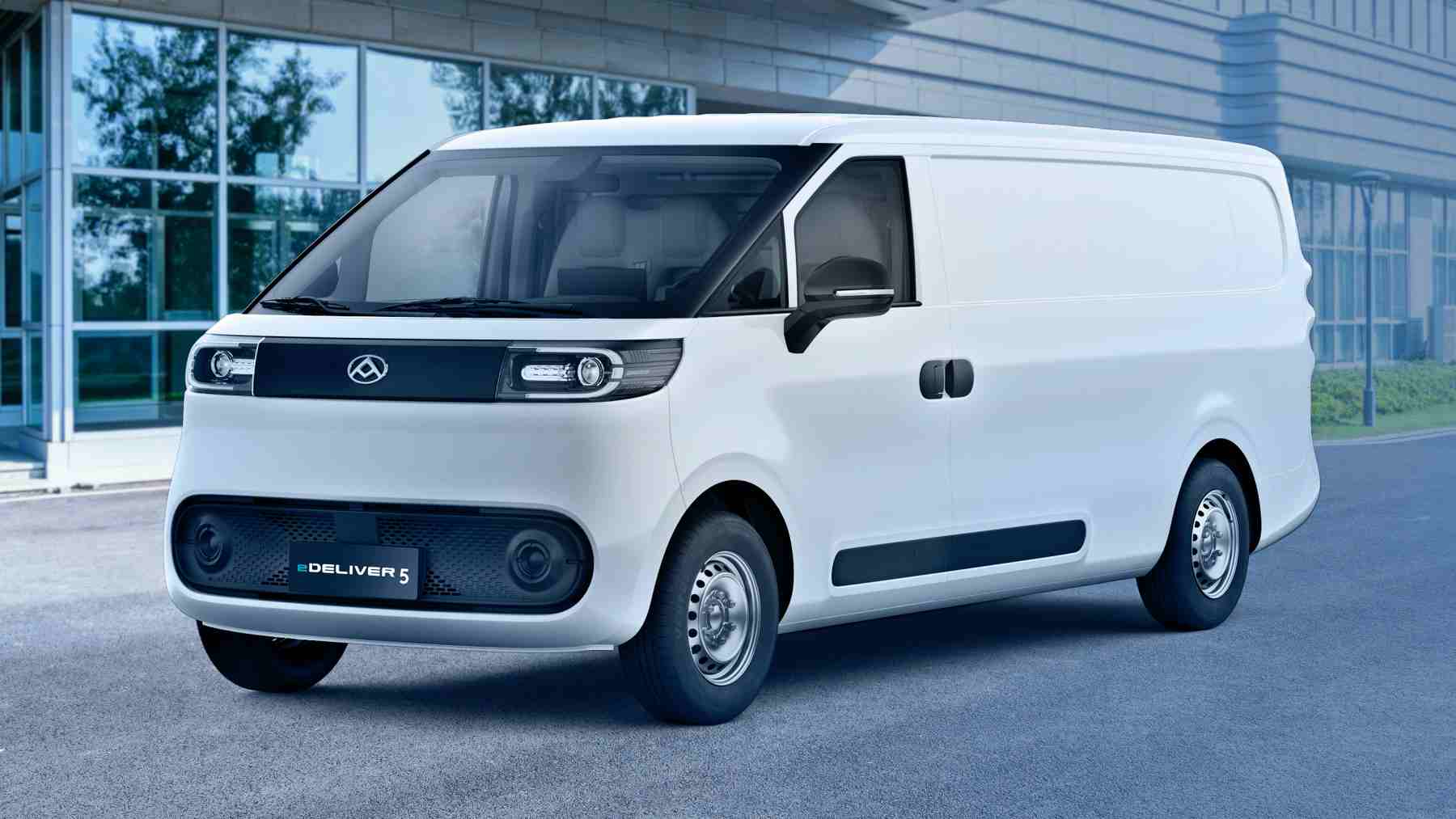 Maxus tiene un plan para crecer en el mercado con una nueva furgoneta compacta para 2027 y una pick-up pensada para trabajar con un precio muy competitivo