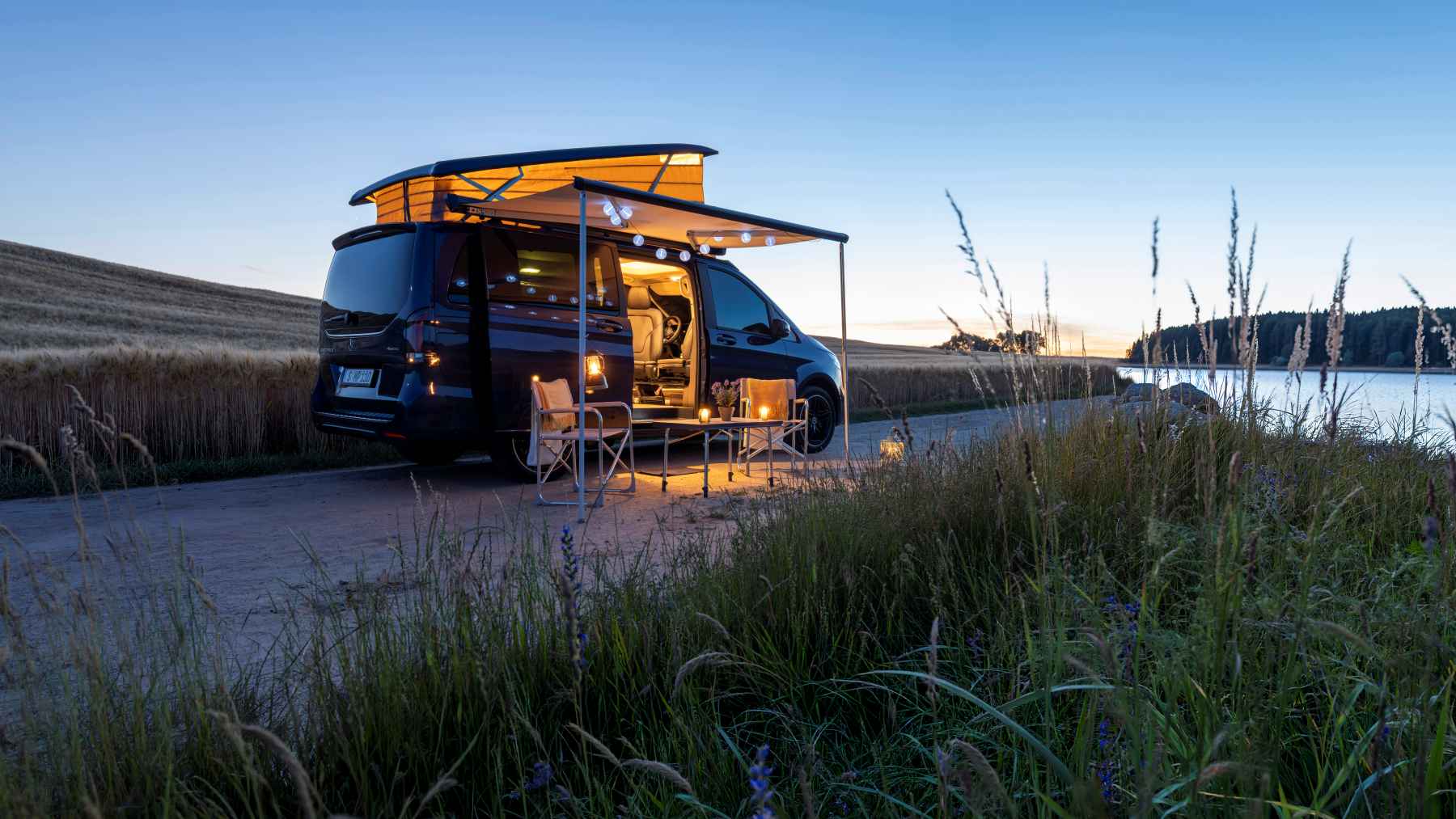 Más espacio, nevera de 40 litros y vistas a donde quieras: el Mercedes Marco Polo sale de Vitoria como furgoneta y en Ludwigsfelde pasa a ser una camper, todo dentro de la misma marca