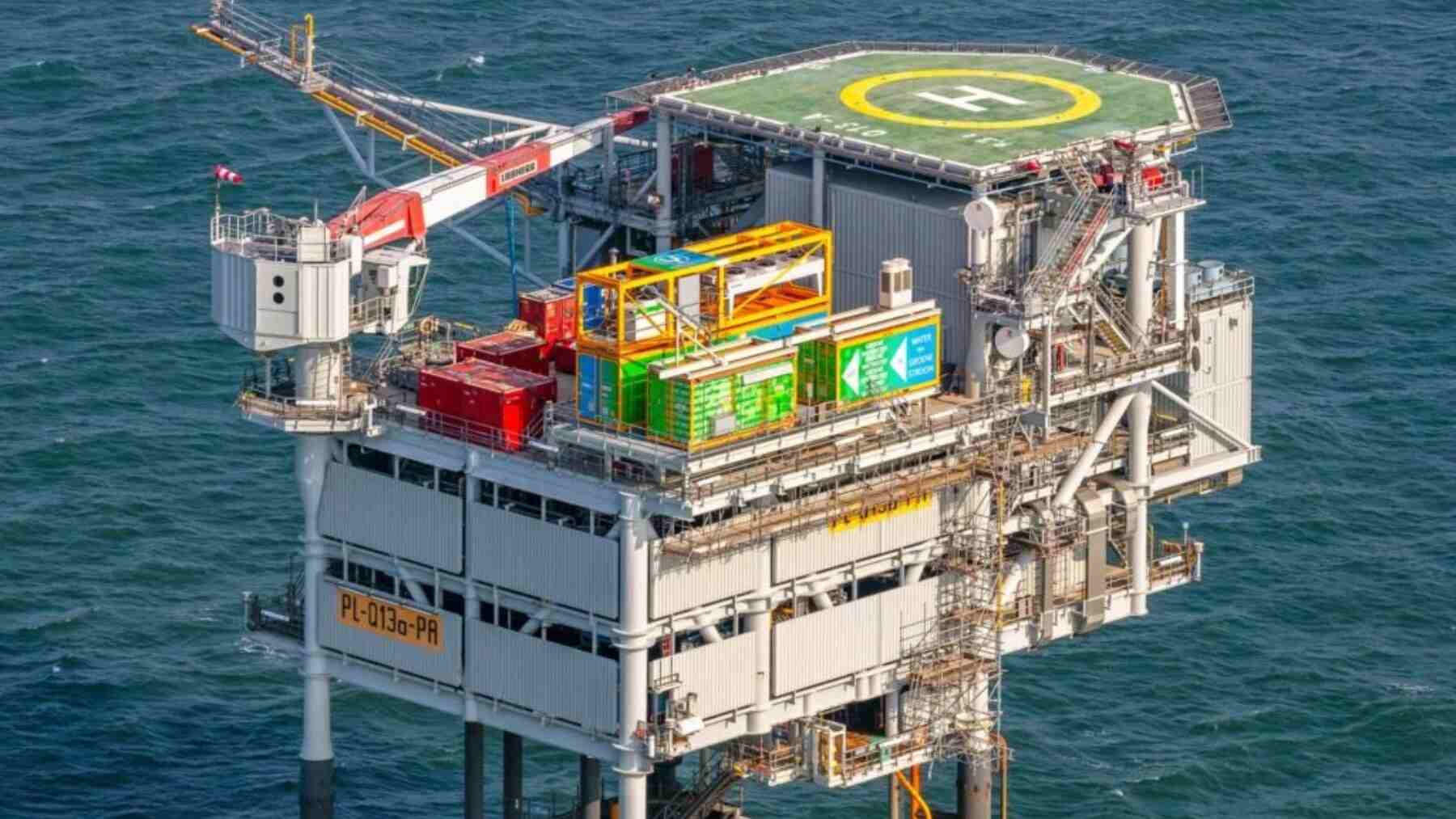 El primer hidrógeno verde producido en alta mar ya se mezcla con el gas en los mismos tubos que lo llevan a tierra: el piloto holandés que puede cambiar las reglas del juego de las renovables