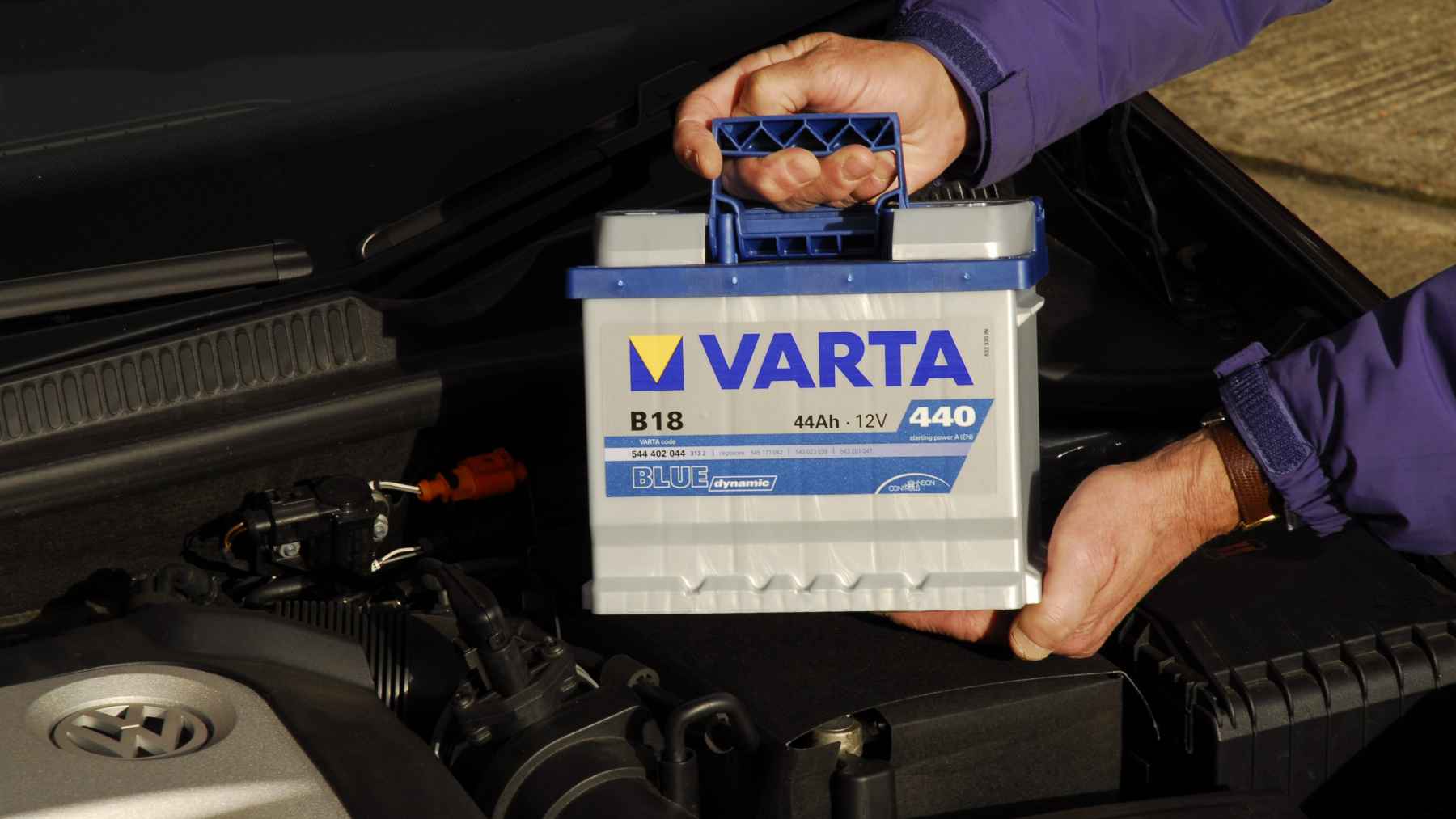 Varta se queda sin aire: el histórico fabricante de pilas y baterías se declara insolvente tras el fracaso de su último rescate, la decisión de Apple y el avance de China