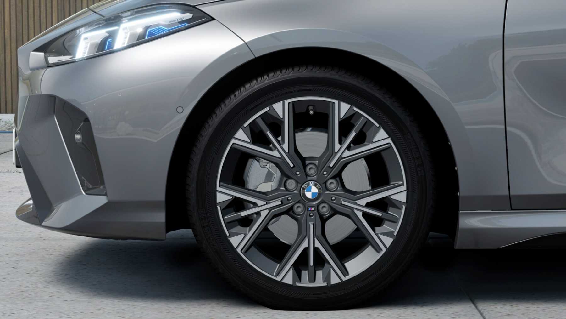 Puedes llevarte a casa este compacto premium en stock con una cuota 195 euros al mes: tiene uno de los mejores chasis del segmento y analizo si la oferta merece la pena