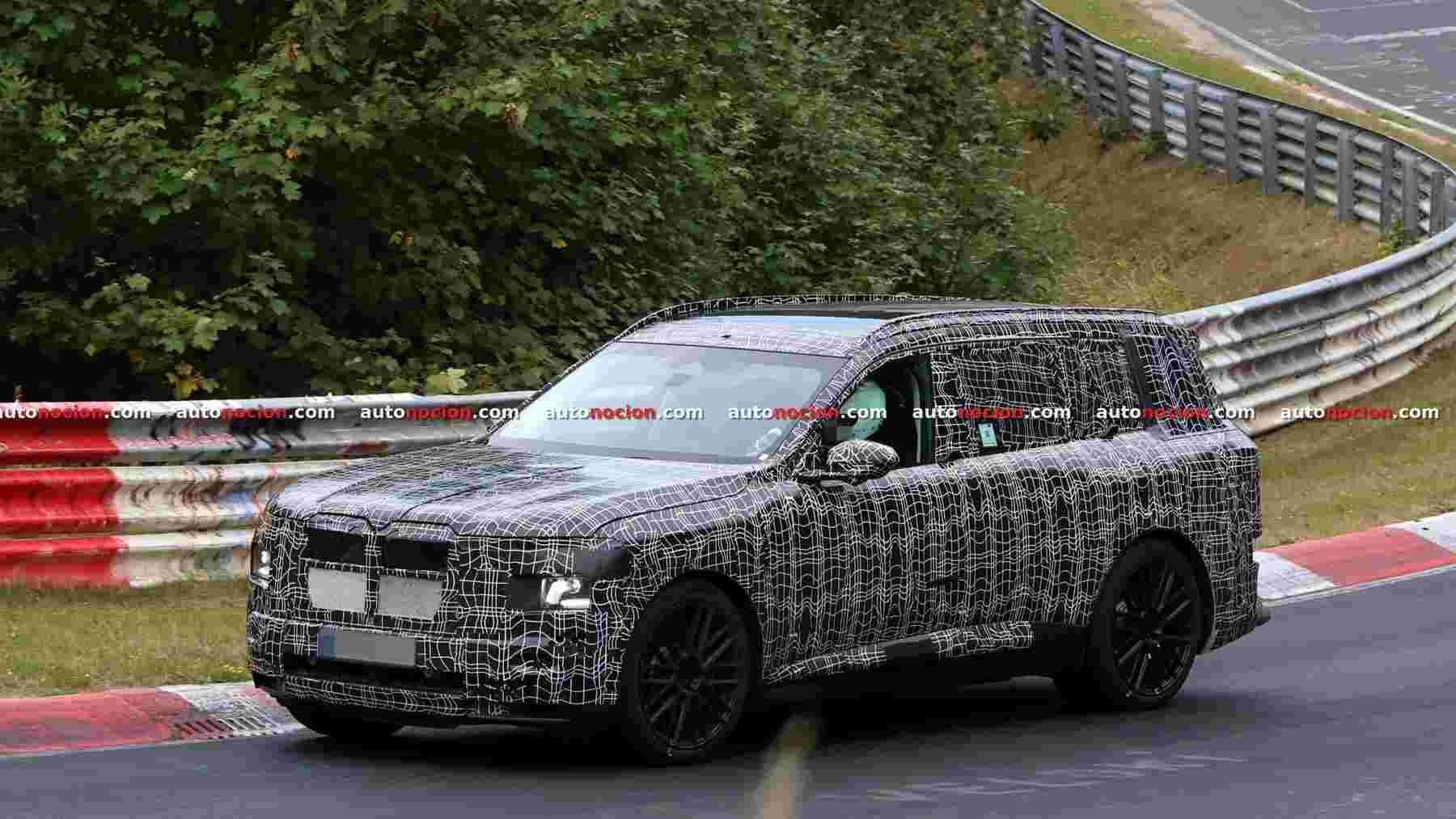 Pillamos al BMW X7 Neue Klasse en Nürburgring: versión M60 con motor V8 previsto para 2027 y equipamiento premium para enfrentar al Audi Q9 y a los nuevos SUV chinos de lujo
