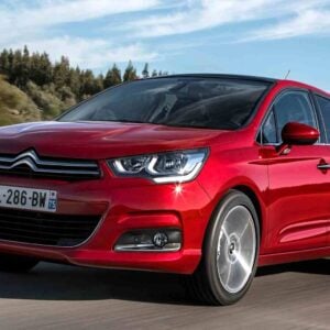 Citroen C4 Rojo de segunda generación, vista frontal