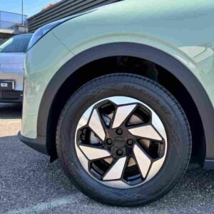 Llanta de 16 pulgadas Geely E2