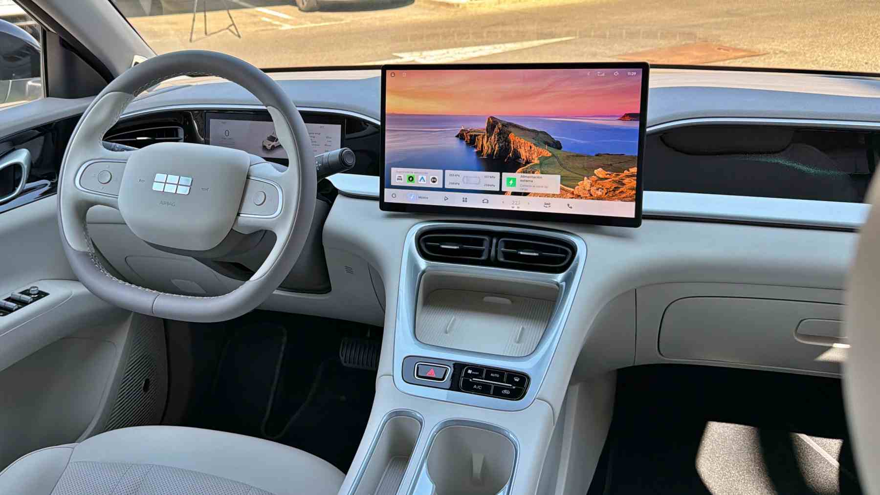 Salpicadero Geely E2