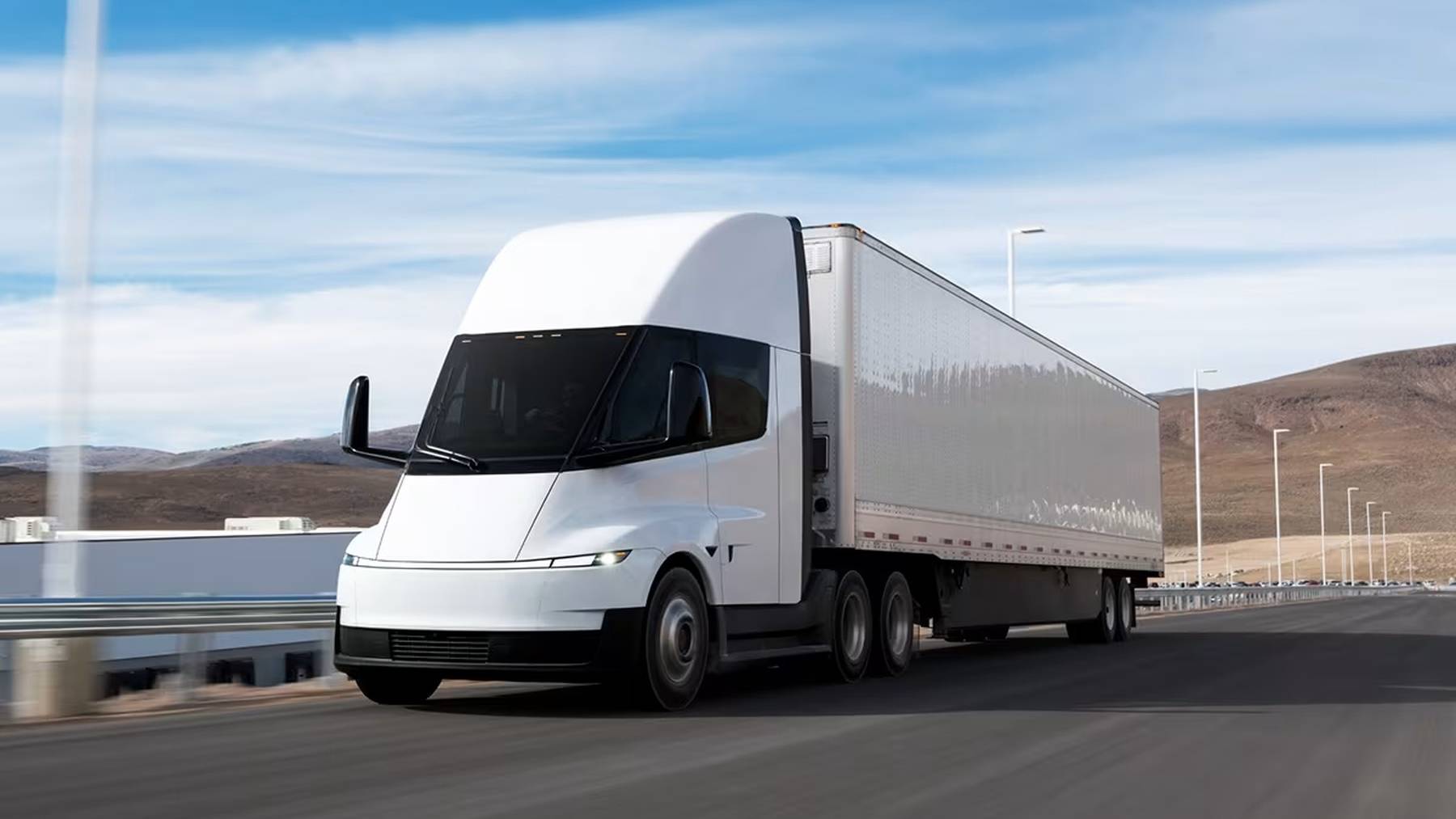 Tesla tiene claro el desembarco de su camión eléctrico en Europa: «los costes de uso son inferiores a los de un camión diésel»