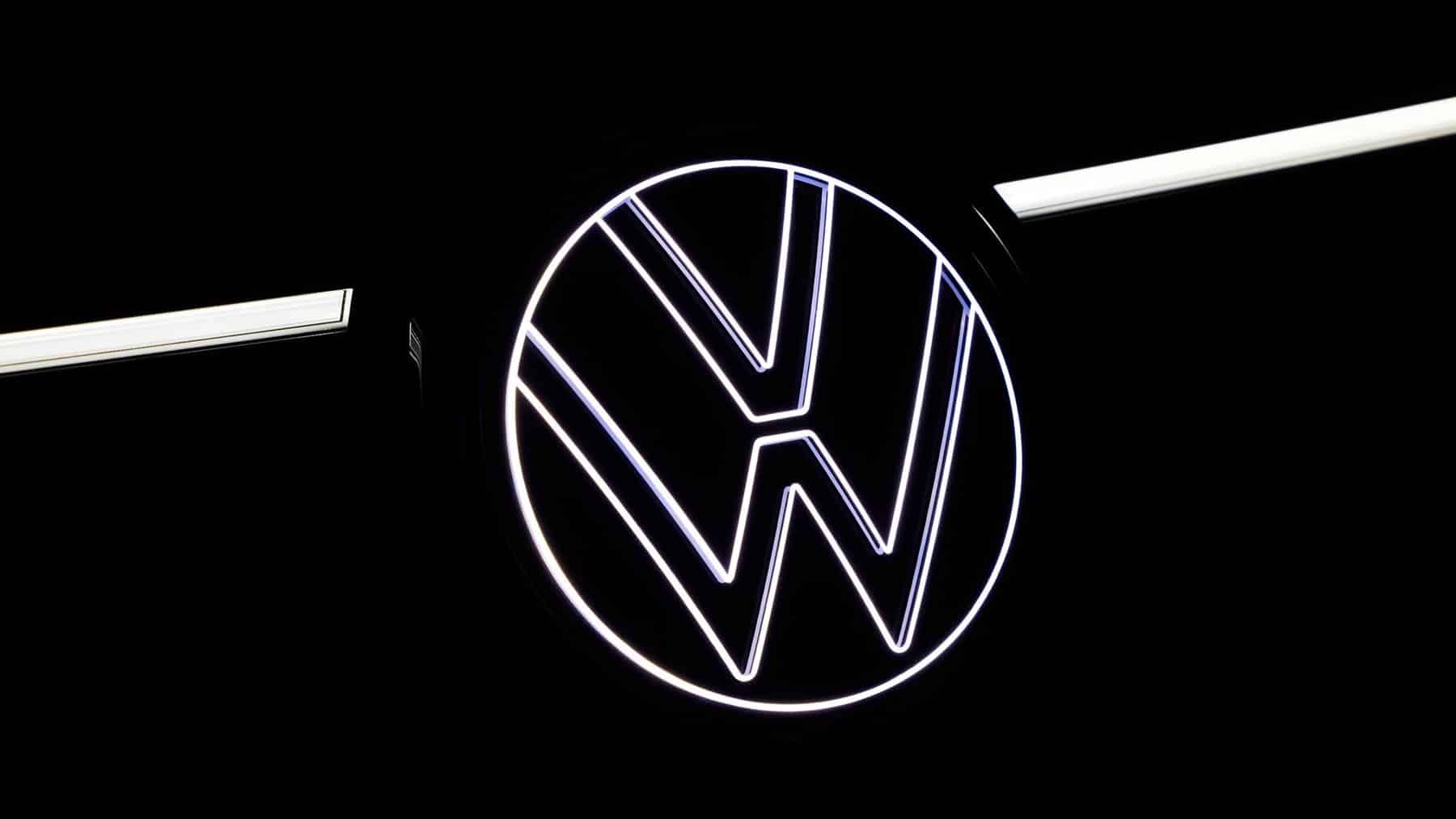 El Volkswagen Golf recupera el motor diésel que nunca debió irse: más de 1.000 km con un sólo depósito, menos de 4,5 litros a los 100 km y por menos de 30.000 euros
