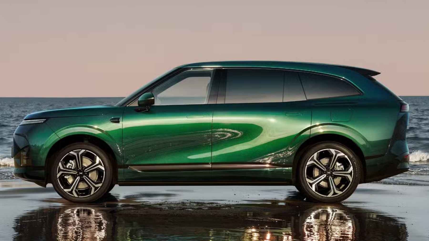 Xpeng presenta el G9L, el SUV que llena el hueco entre el G9 y el GX y que llega a Europa siendo más grande que un BMW X5 y con 1.152 litros de maletero