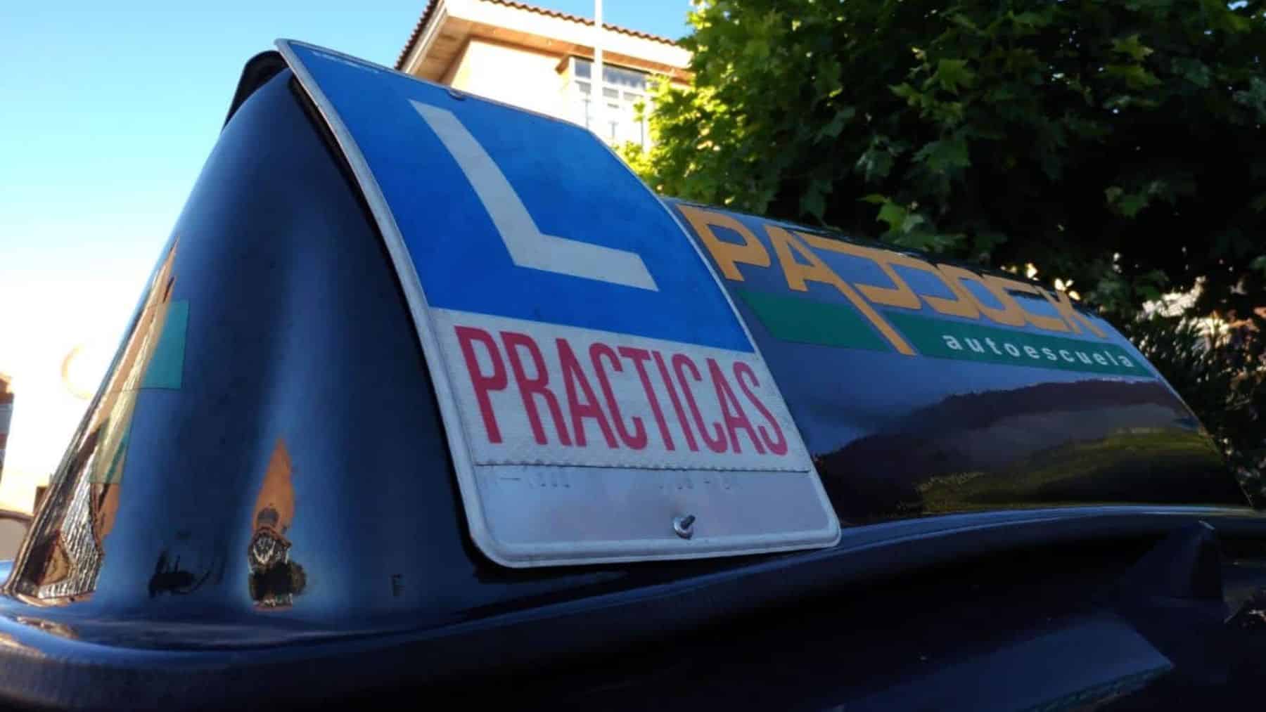 Profesor de autoescuela: requisitos, qué hay que hacer y cuánto se tarda en empezar