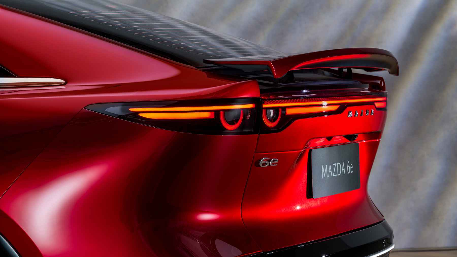Mazda prepara el cambio que todos esperábamos en el 6e: fuera la batería NMC, dentro una LFP más grande y con carga más rápida