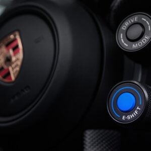 Porsche Taycan E-Shift botón volante
