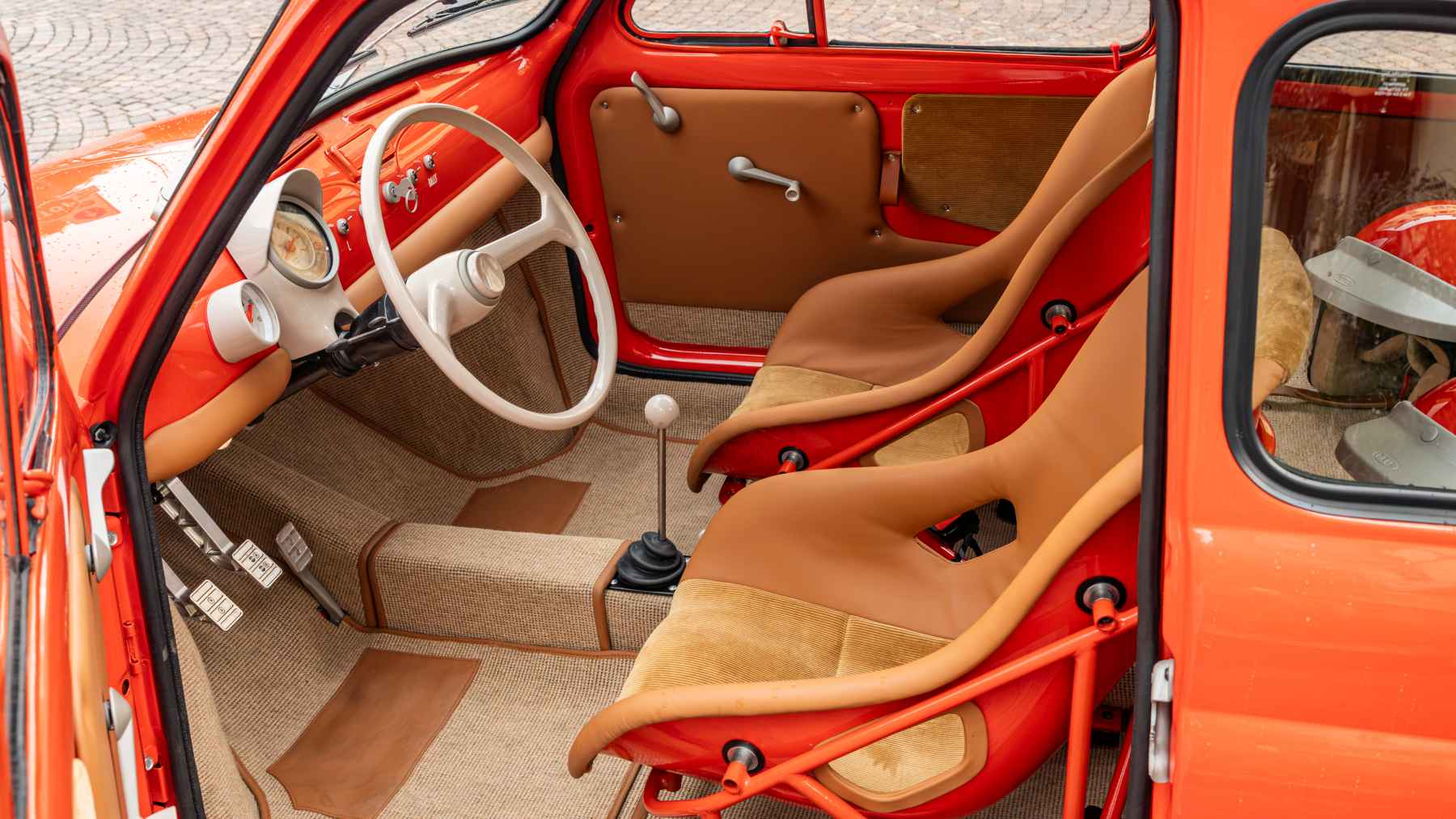 fiat 500 interior