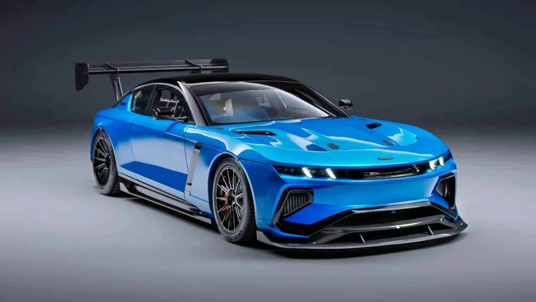 Los fabricantes de deportivos ingleses están de vuelta: Jensen lanzará un nuevo Interceptor con motor V8 y hasta 1.200 CV para que te lo pienses antes de comprar un Aston Martin