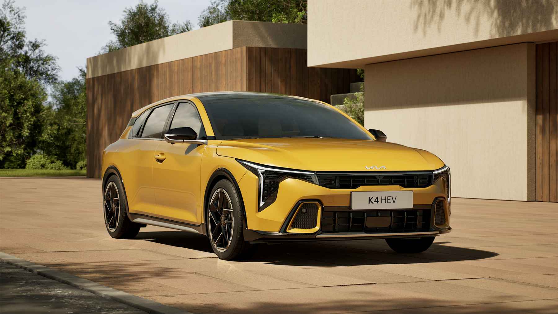 Kia amplía la gama del K4 con un Full Hybrid de 154 CV que quiere comerse al Toyota Corolla: más potencia, menos consumo y DCT