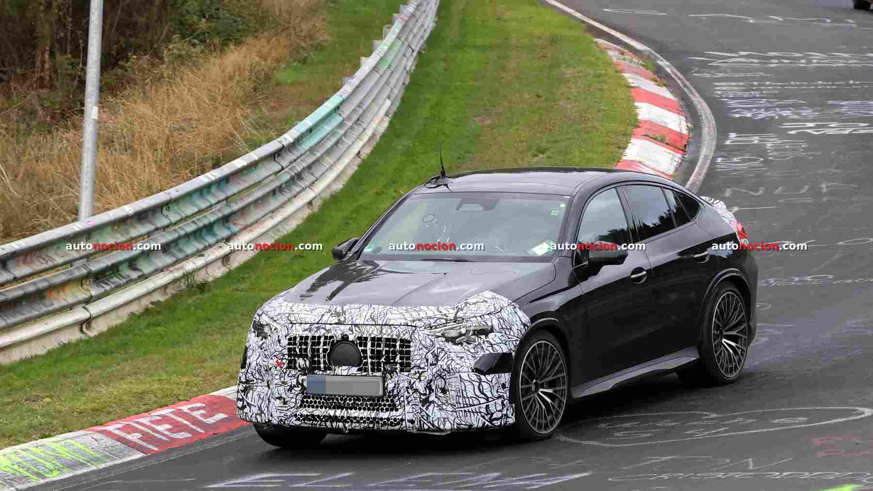¡Cazado! El restyling del Mercedes-AMG GLC Coupé de gasolina no sólo estrena diseño: nuevo motor de 6 cilindros con etiqueta ECO para no soltar la mano del «petrolhead» clásico