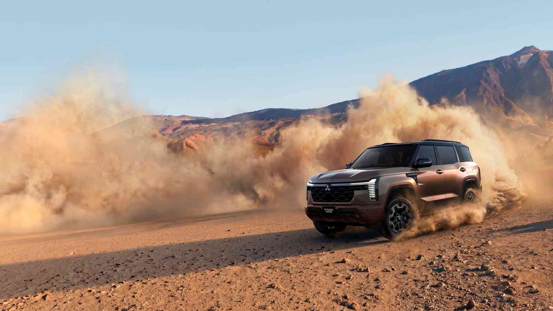 El Mitsubishi Montero quiere recuperar el trono que le arrebataron el Toyota Land Cruiser y el Ford Bronco: motor turbodiésel, interior premium y 7 plazas para volver a reinar