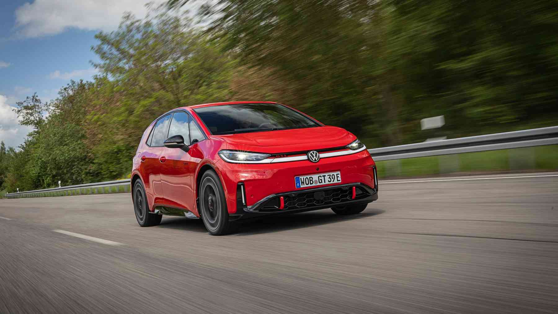 Nuevo Volkswagen ID.3 GTI: la antesala del primer Golf GTI eléctrico de la historia tiene casi la misma potencia que un R de combustión, tracción trasera y chasis adaptativo para desgastar los pianos en silencio
