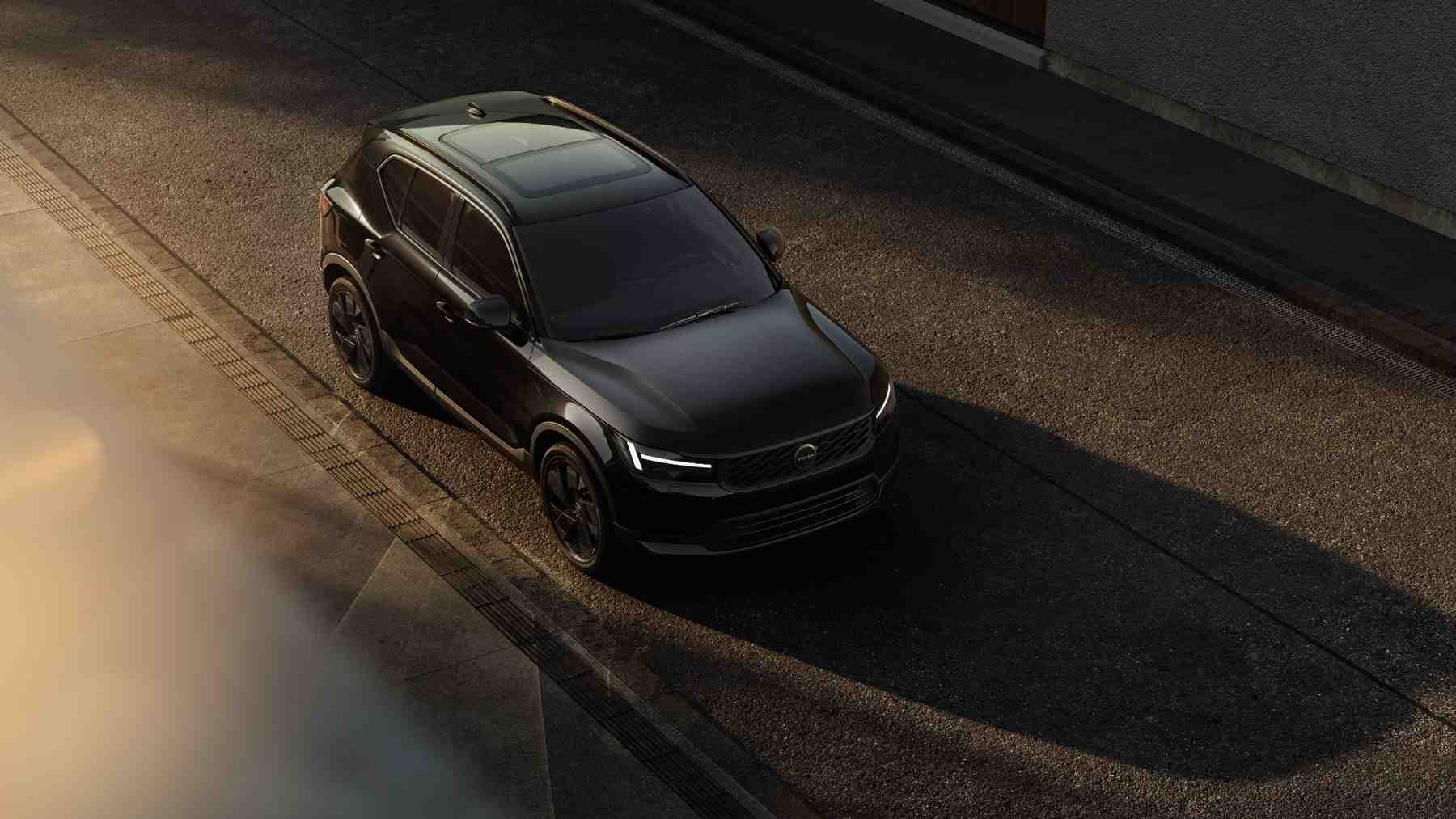 Volvo estira el chicle con un nuevo restyling para su SUV familiar estrella: versiones de gasolina con etiqueta ECO y eléctricas de hasta 584 km de autonomía