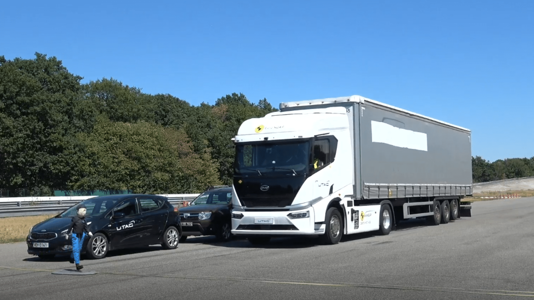 BYD da la patada a Volvo y a Mercedes en seguridad con su nuevo camión ETT 44: los mejores resultados Euro NCAP
