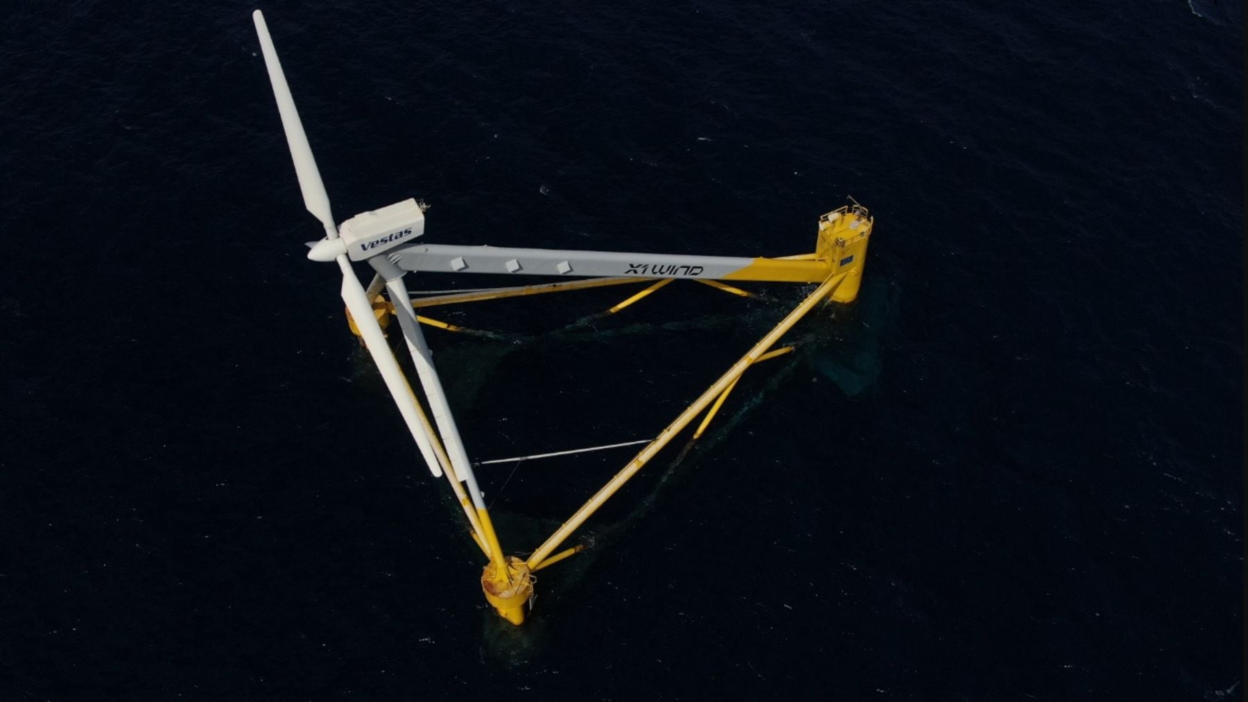 50% menos de CapEx y conexión en un día: la catalana X1 Wind acelera la eólica flotante con su plataforma TLP