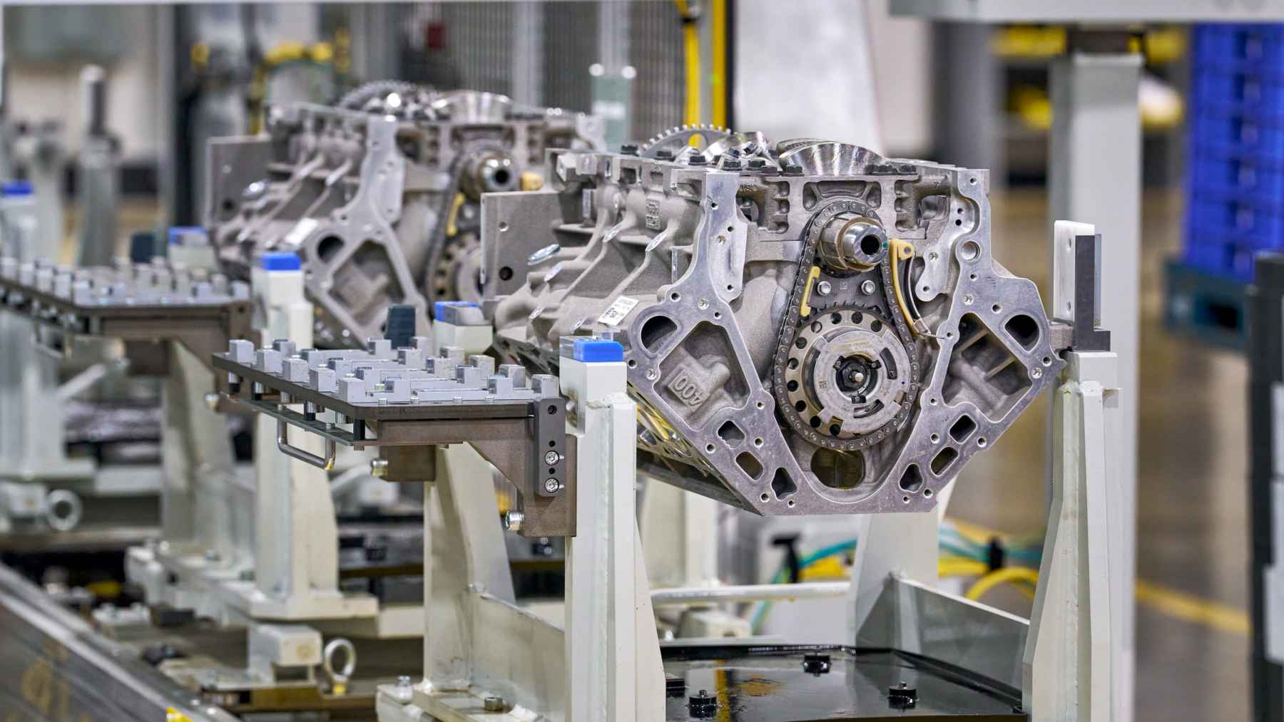 Arranca la producción del motor V8 de sexta generación de GM: hasta 6.6 litros de cilindrada, más de 480 CV, 1.448 km de autonomía y un depósito de 129 litros