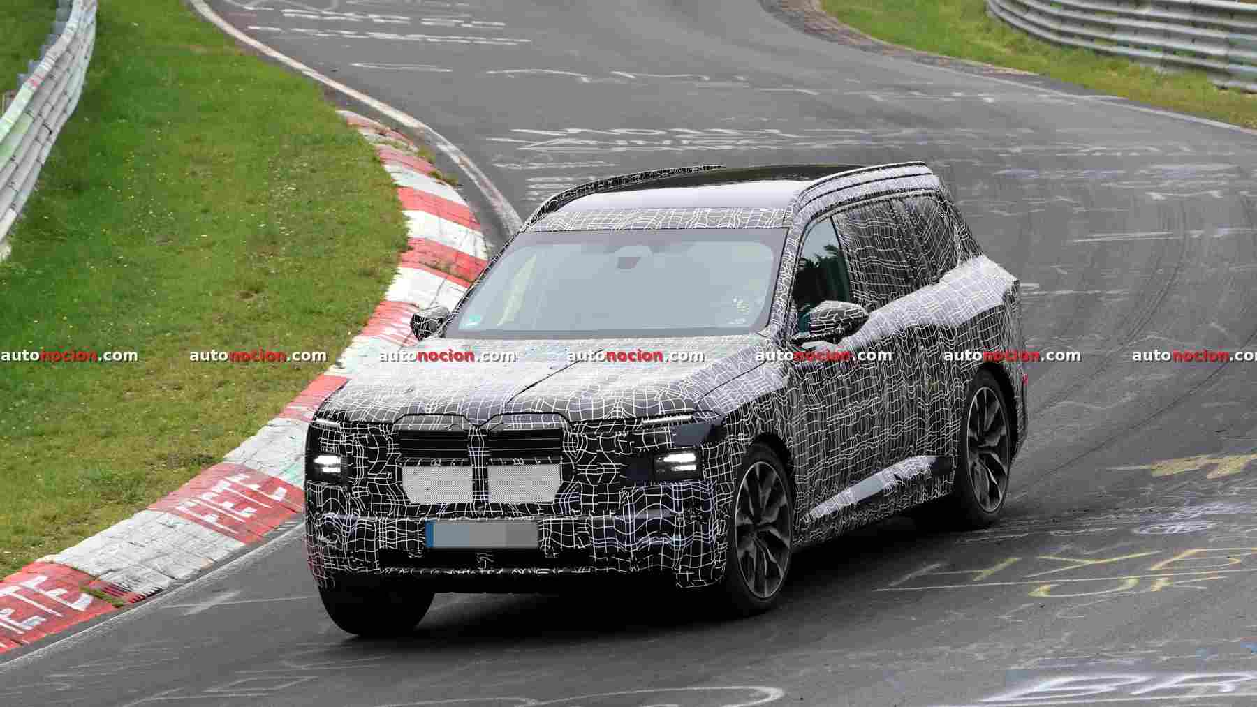 Pillamos camuflado al BMW iX7: el SUV 100% eléctrico gigante sin diseño exterior «Neue Klasse» que no le teme a los SUV chinos de lujo ni al Range Rover Eléctrico