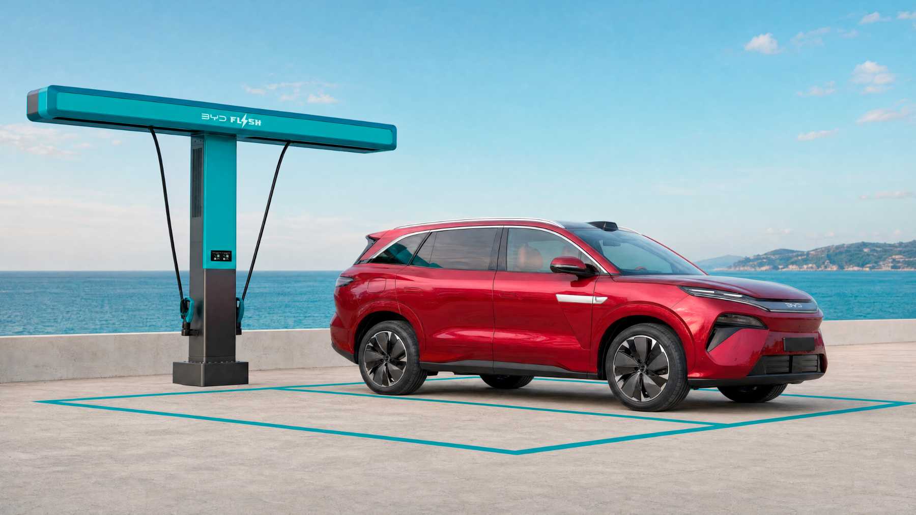 El plan de BYD para que te pases al coche eléctrico: instalarán 100 puestos de carga ultrarrápida de 1.500 kW en Europa antes de que acabe 2026 y prevén 3.000 para el año 2027