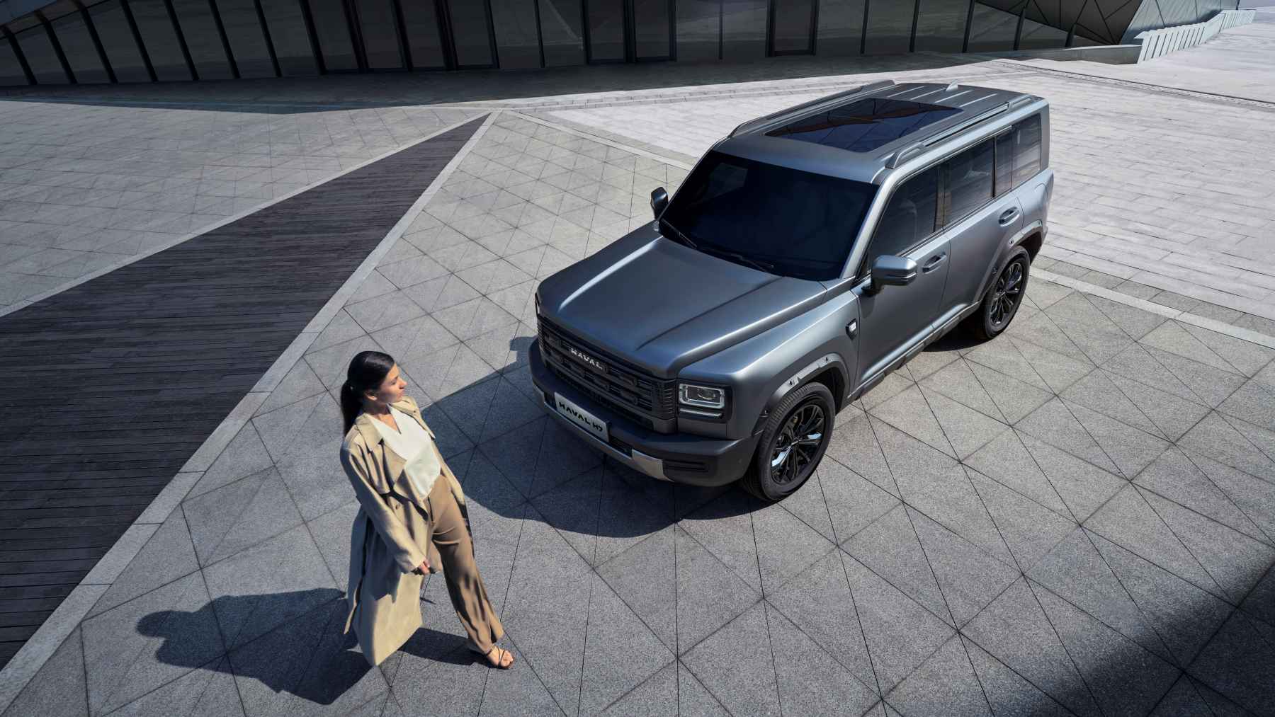 Este SUV chino de 4,8 metros tiene cinco motores disponibles, versiones 4×4 y un híbrido enchufable con 435 CV y hasta 202 km  de autonomía eléctrica por poco más de lo que cuesta un Dacia Duster