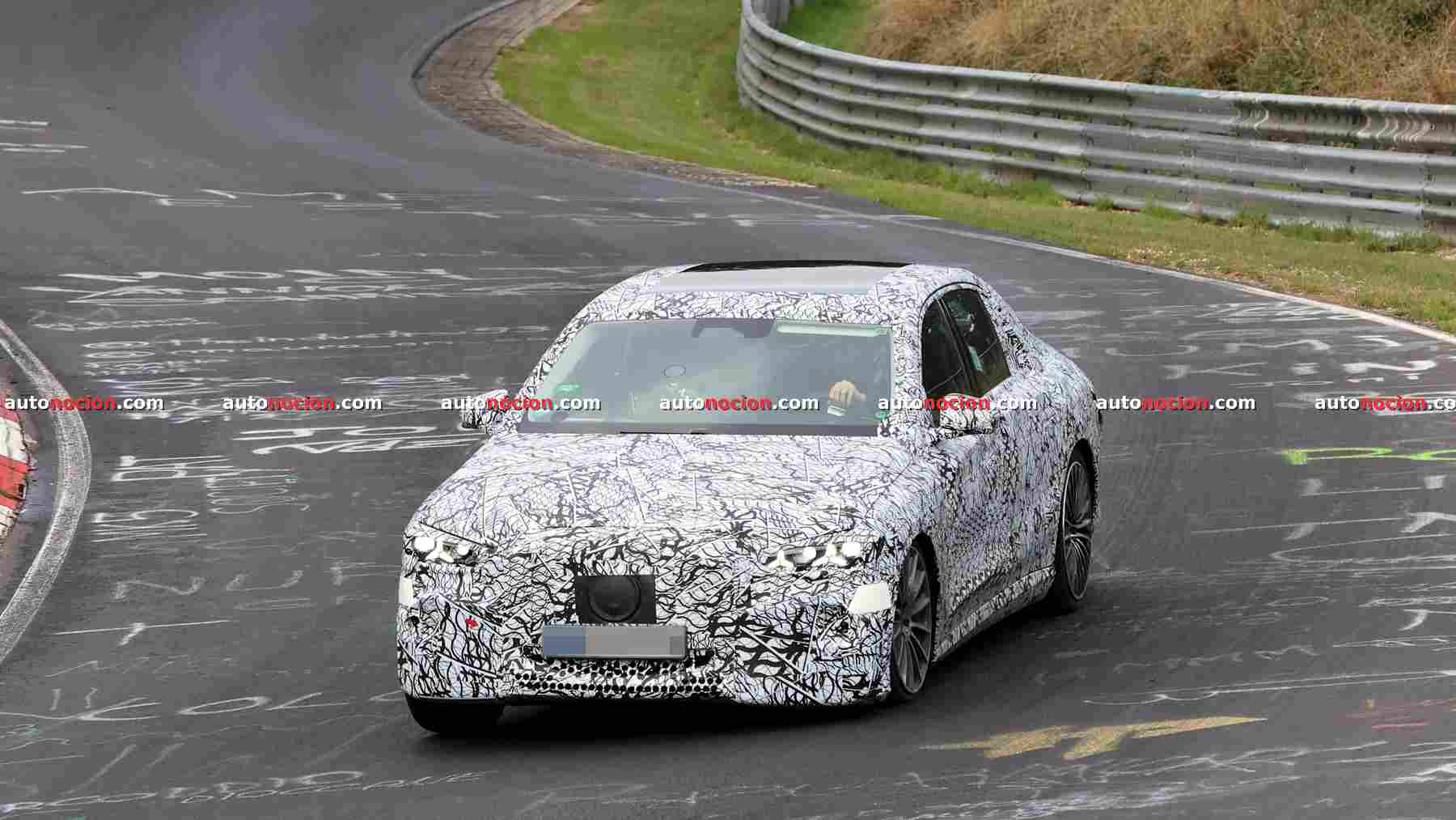 El Mercedes Clase E eléctrico se deja ver en Nürburgring: así será la berlina que aspira a los 1.000 km de autonomía eléctrica