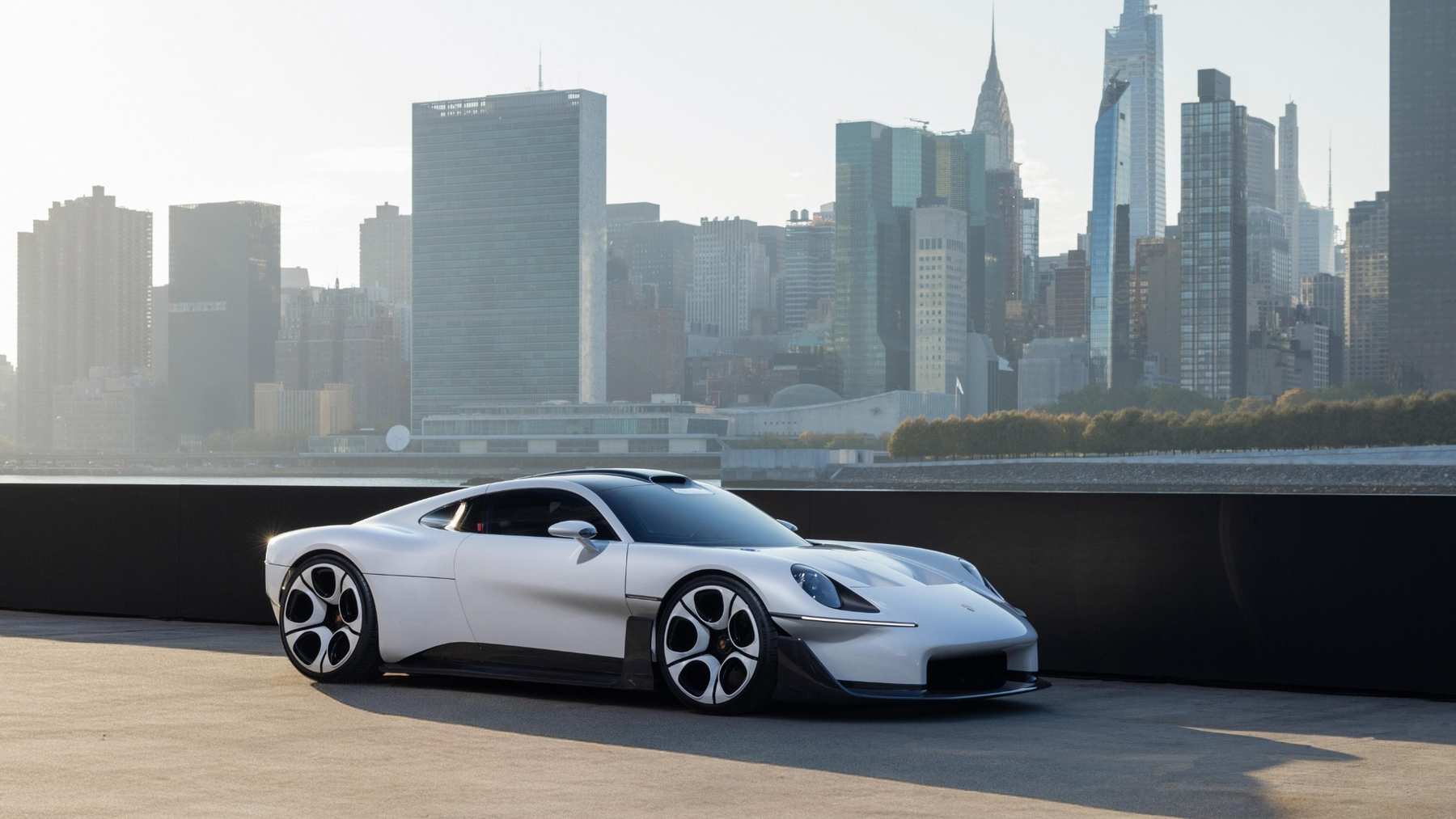 Así es el superdeportivo con motor central que completará la gama por encima del 911: el Porsche Mission S adelanta el futuro de la marca con un estilo mucho más analógico