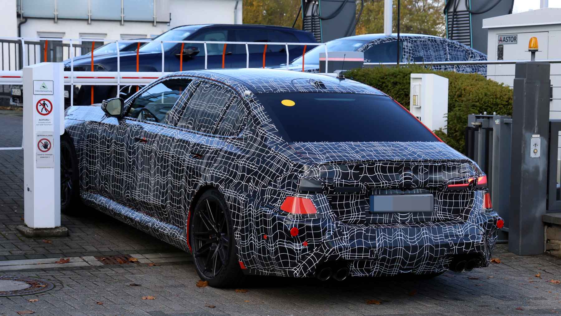 Cazamos al restyling del BMW M5 de pruebas aunque la marca se empeña en esconderlo: mucha pista y algún retoque, ¿qué trama BMW?