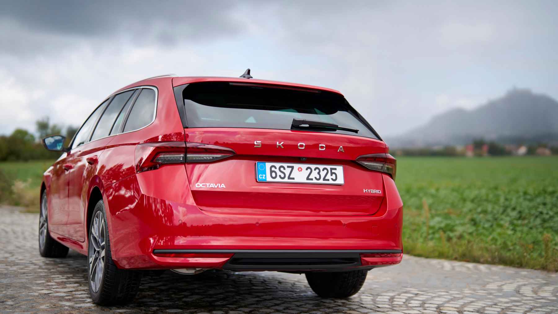 skoda octavia hybrid