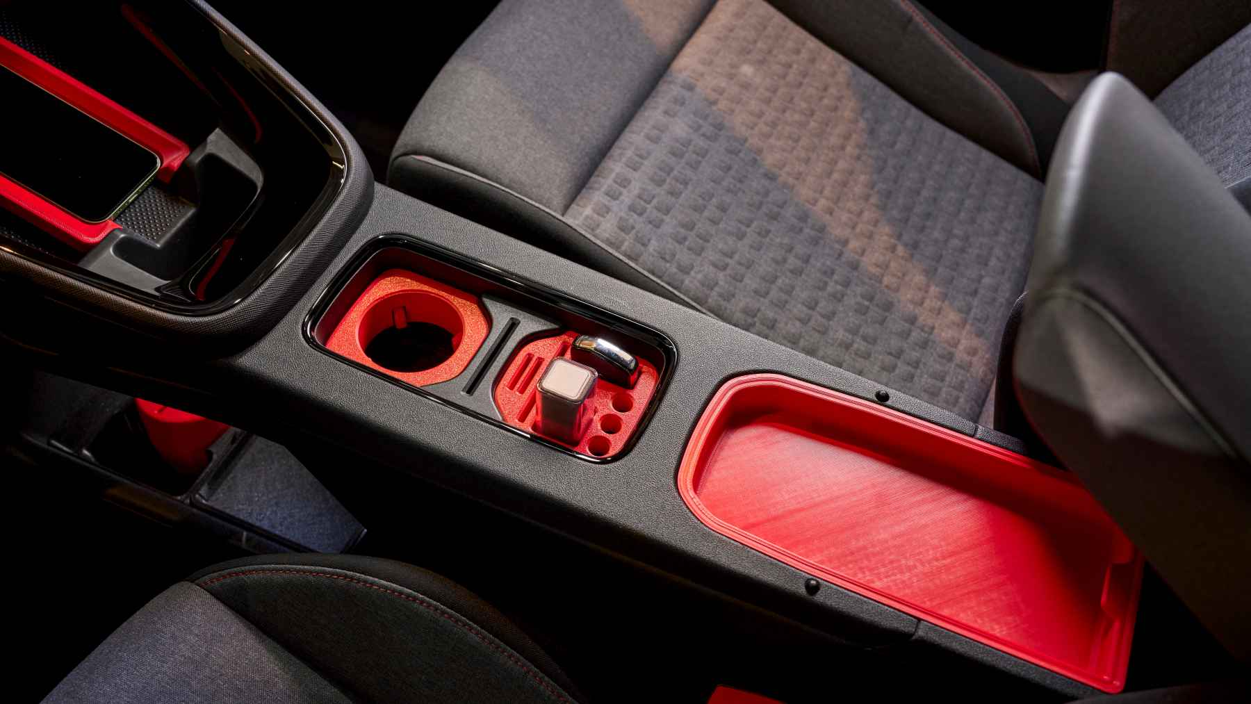 Škoda anima a sus clientes a poner en jaque a Aliexpress y a China liberando los planos de sus accesorios: quieren que los fabriques tú mismo en casa y sin apenas coste
