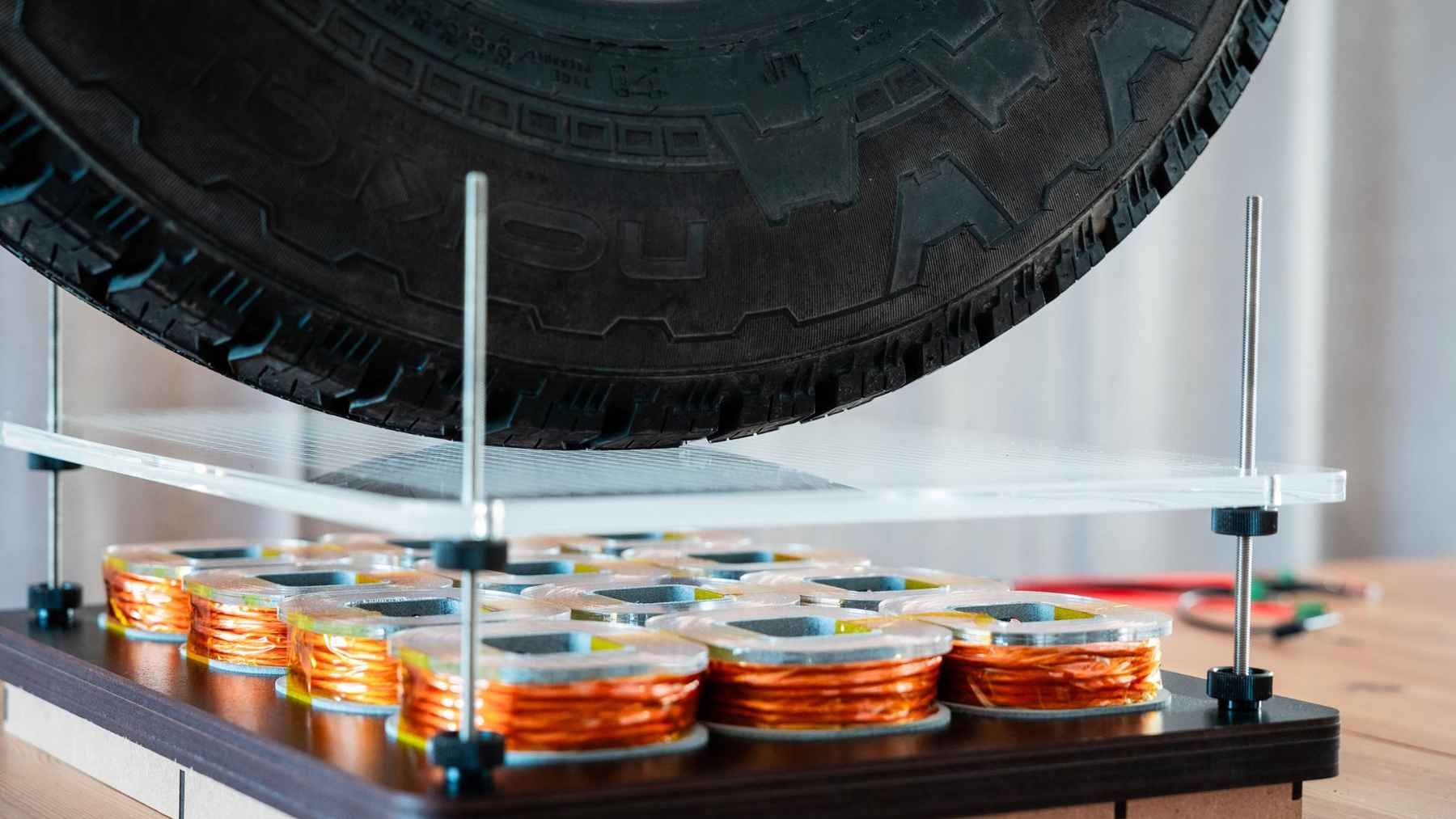 Esta empresa surgida de la universidad de Zurich ha logrado aumentar al 90% la eficiencia de carga en los autobuses eléctricos usando algo que parecía imposible: las ruedas