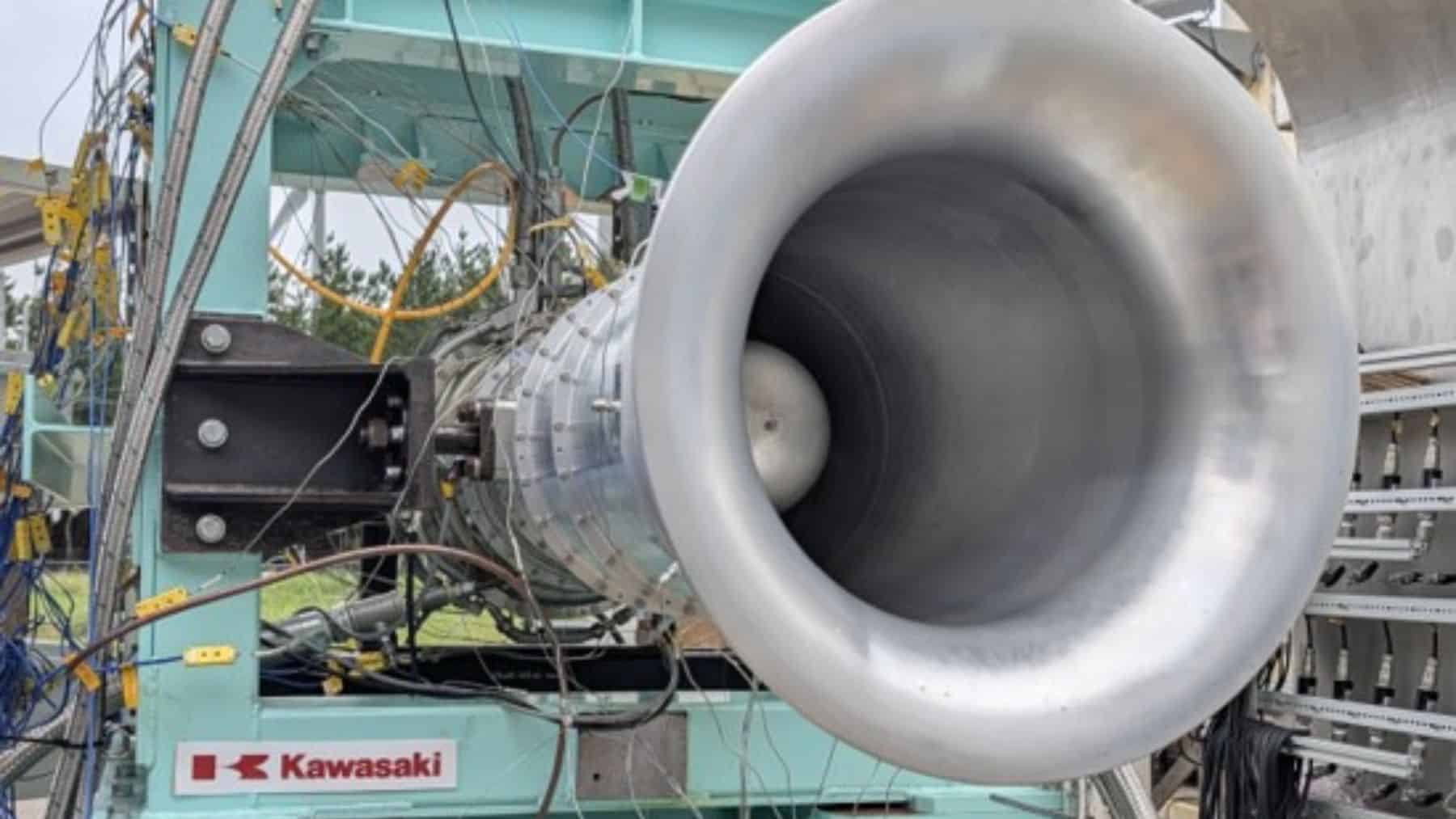 Kawasaki hace historia en Japón: primer motor de avión que quema hidrógeno al 100% y logra uno de los niveles de NOx más bajos del mundo
