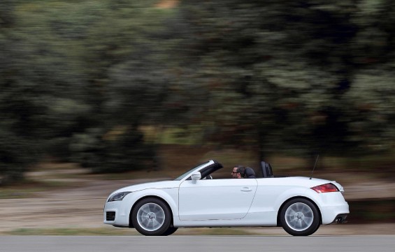 No todo es blanco y negro… ¿o si?: Audi TT “Black & White” edition.