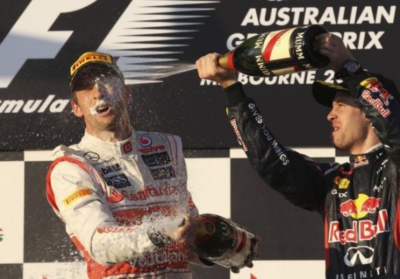 GP Australia: Button golpea primero
